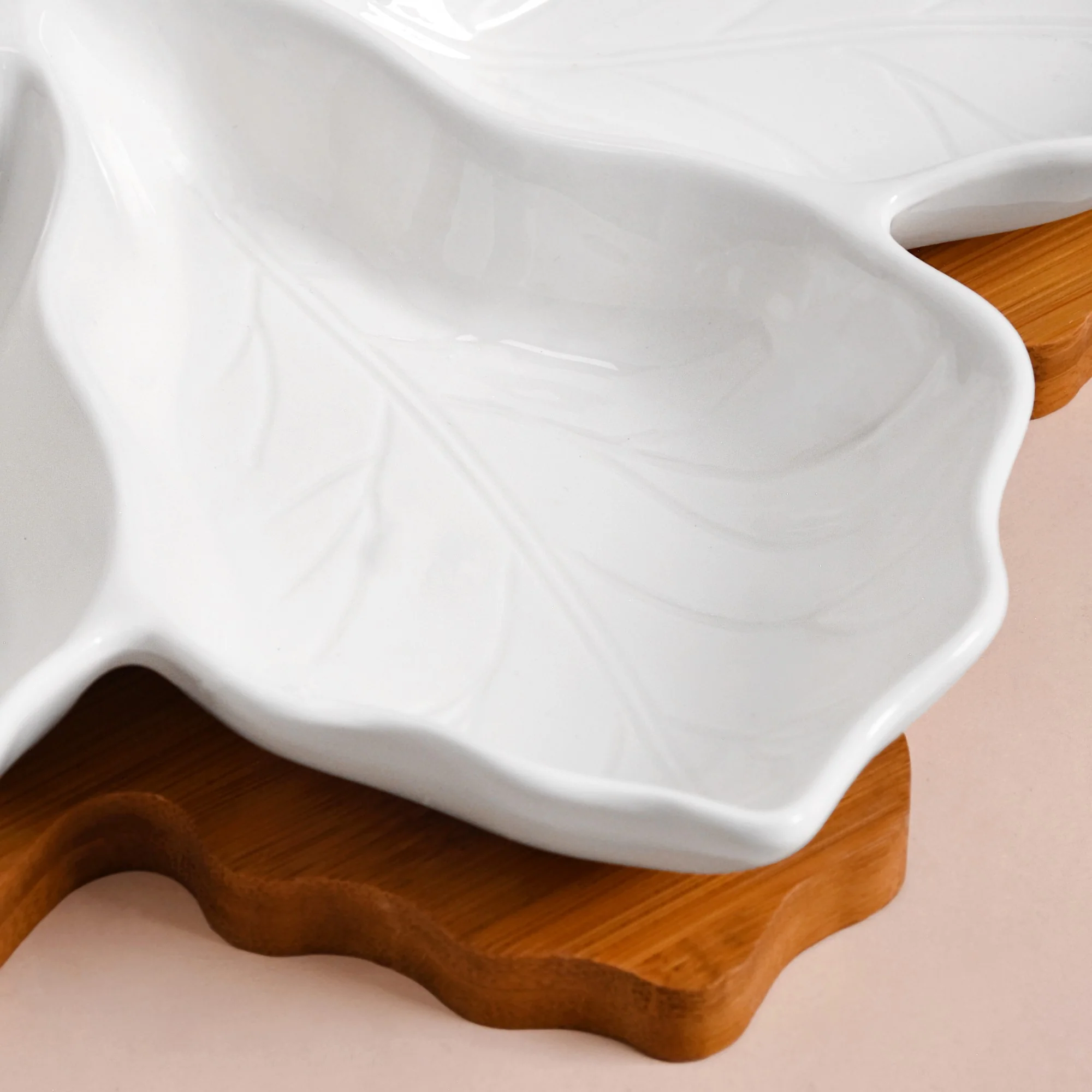 3 Section Leafy Ceramic Plate With Wooden Tray - Image 7