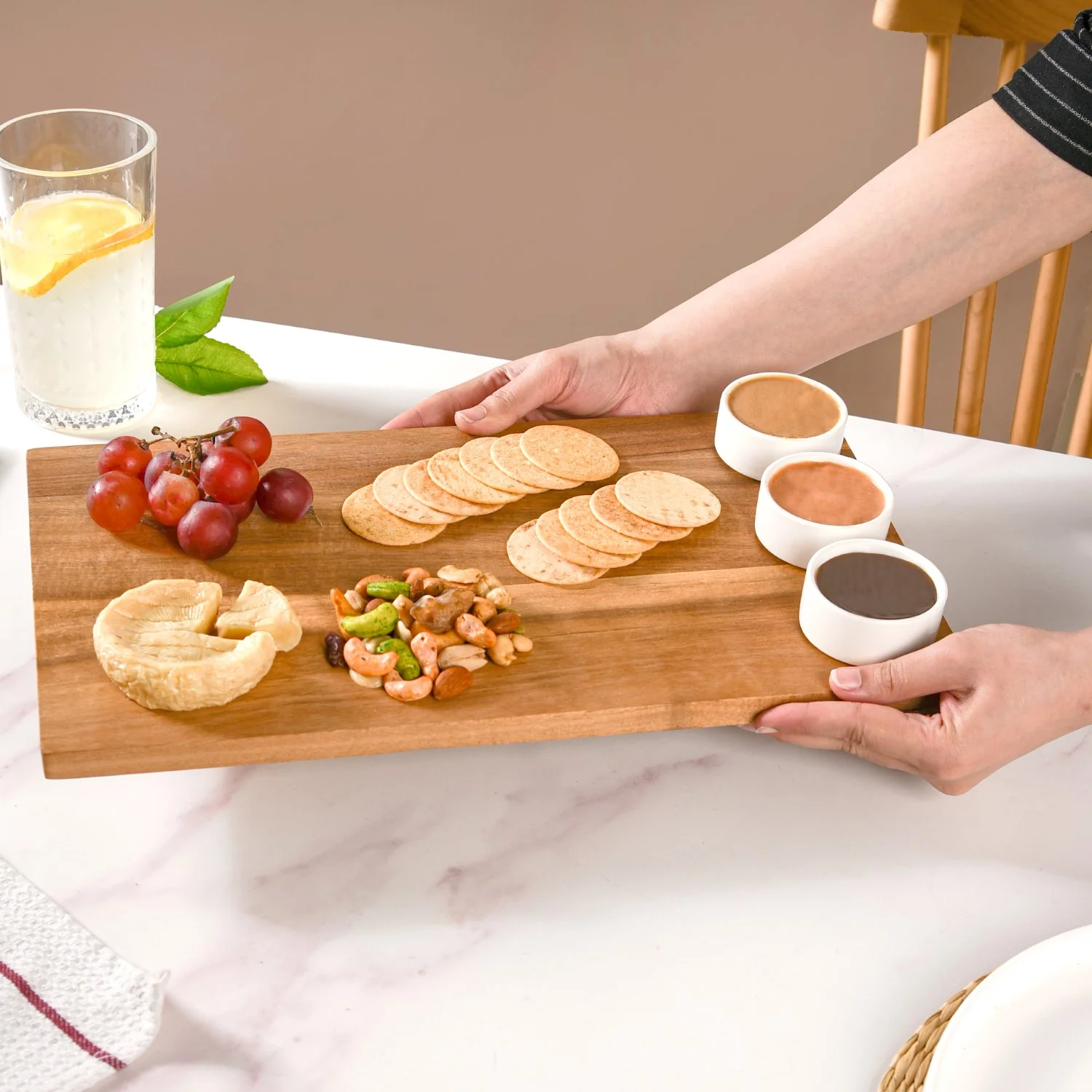 Acacia Wood Cheeseboard With Set Of 3 Small Bowls 50ml - Image 2