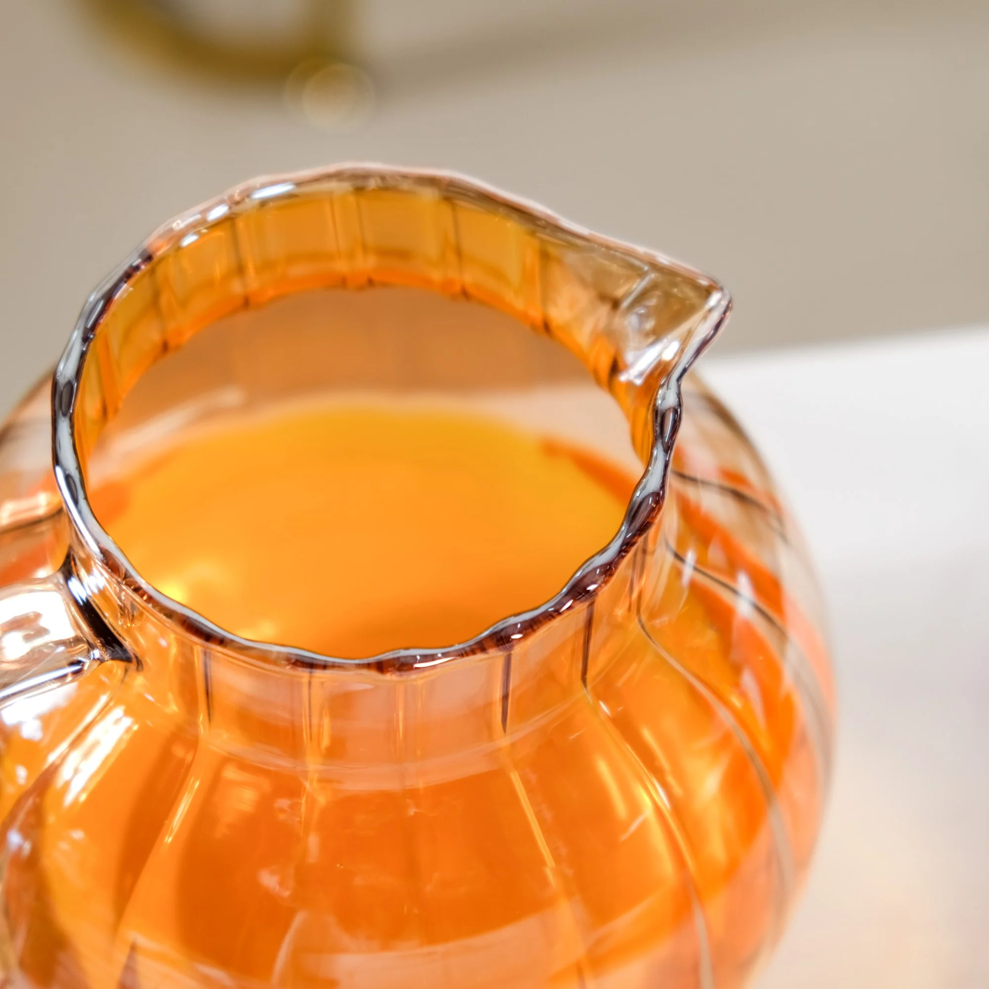 Amber Borosilicate Glass Pitcher 1300ml - Image 6