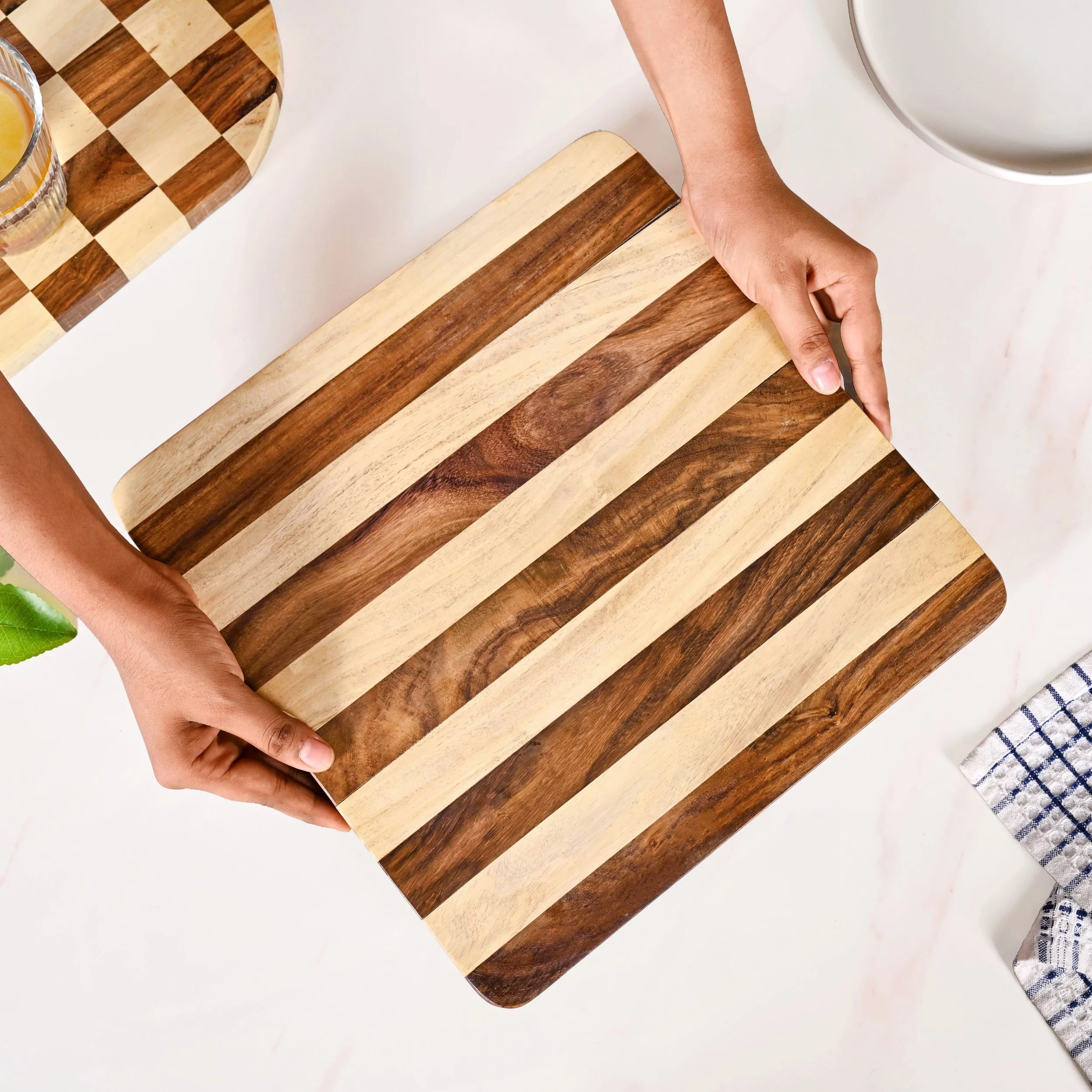Atelier Square Serve And Slice Board 30x30cm - Image 2