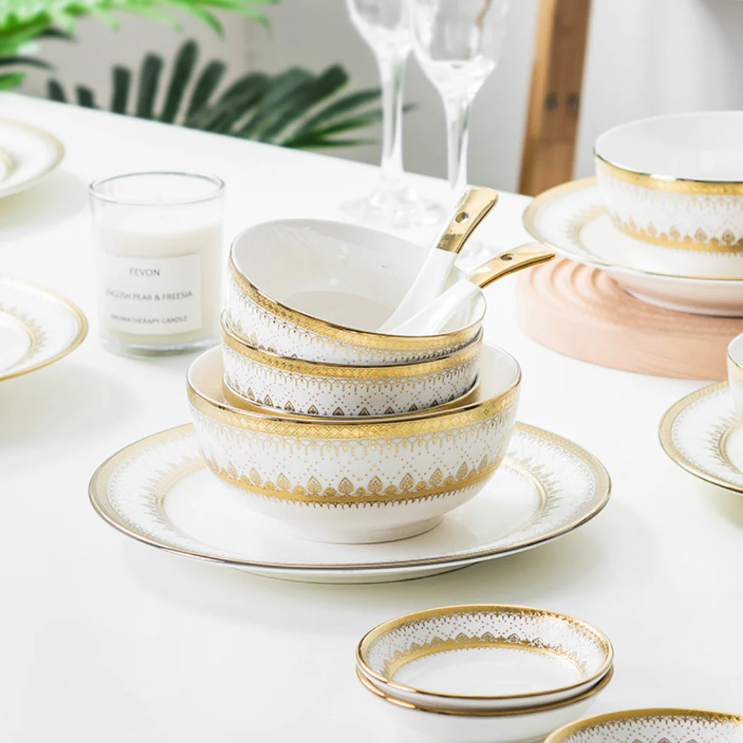 Aurelea Festive Dinner Plate - Image 10