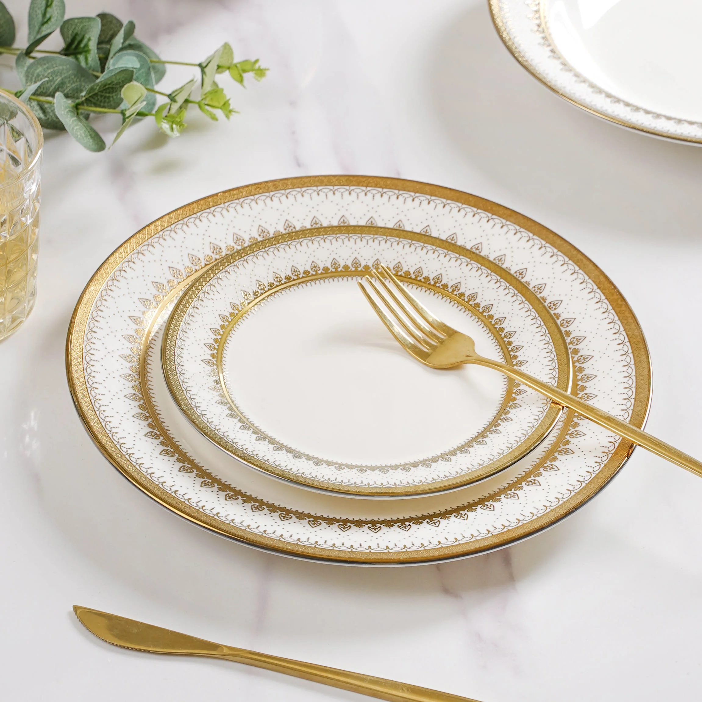 Aurelea Festive Dinner Plate - Image 5