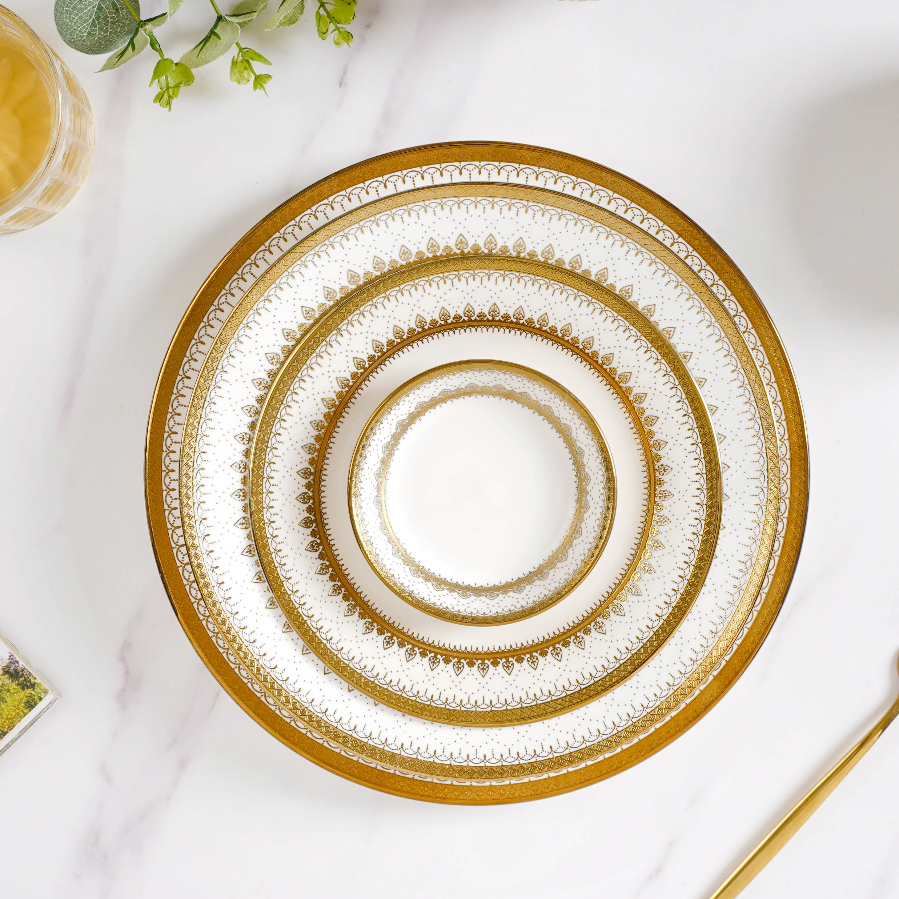 Aurelea Festive Pasta Plate - Image 6