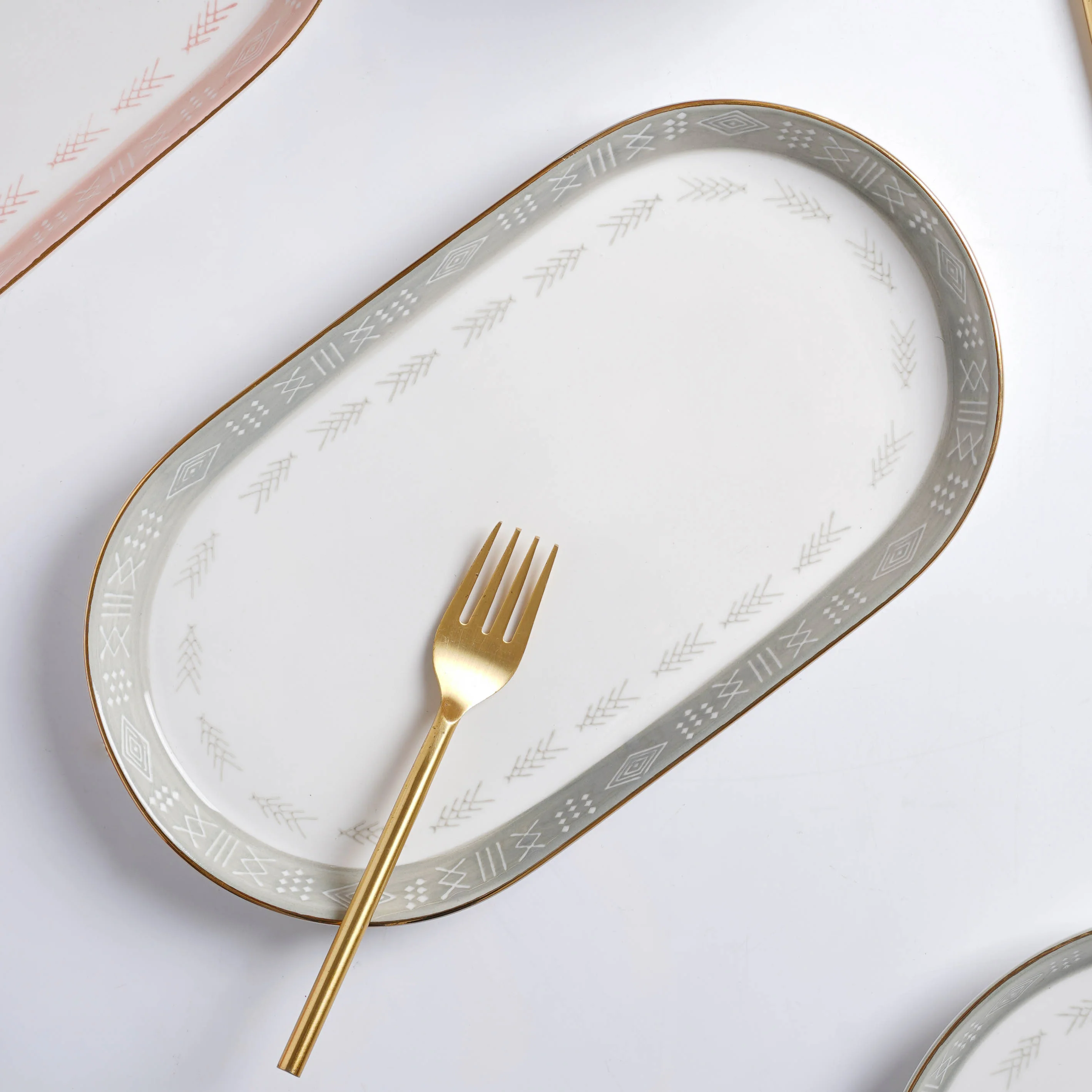 Azo Serving Plate - Image 7