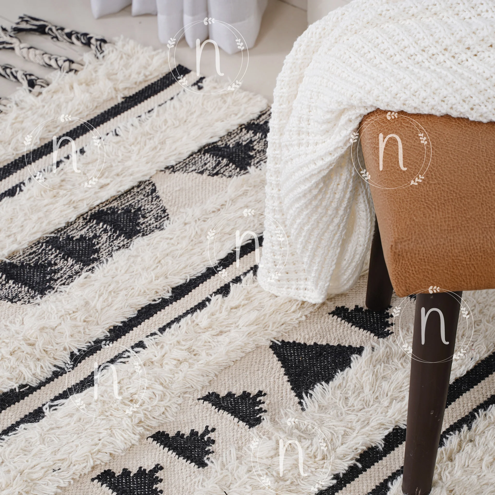Aztec Hand Woven Rug - Image 11
