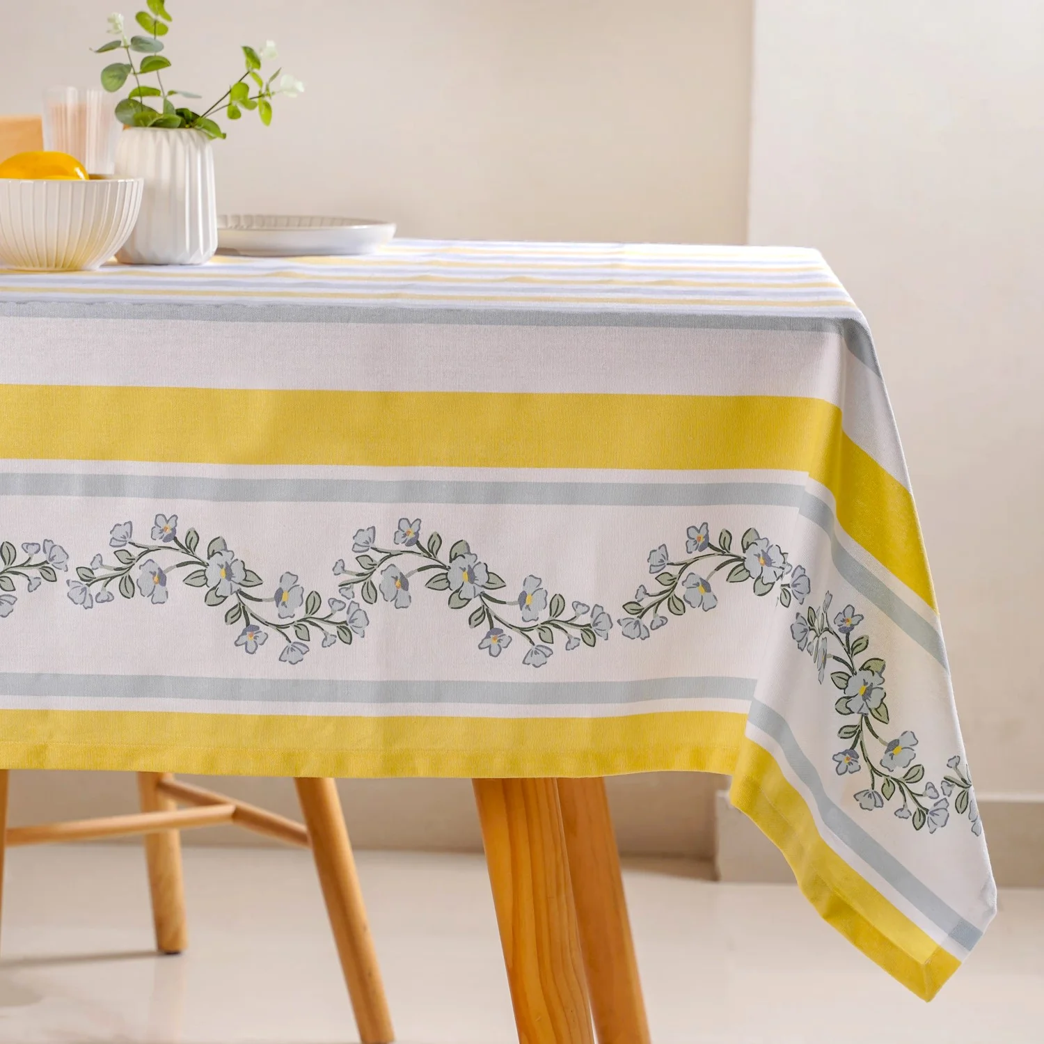Azzurro 8 Seater Dining Table Cloth 274x152cm - Image 2