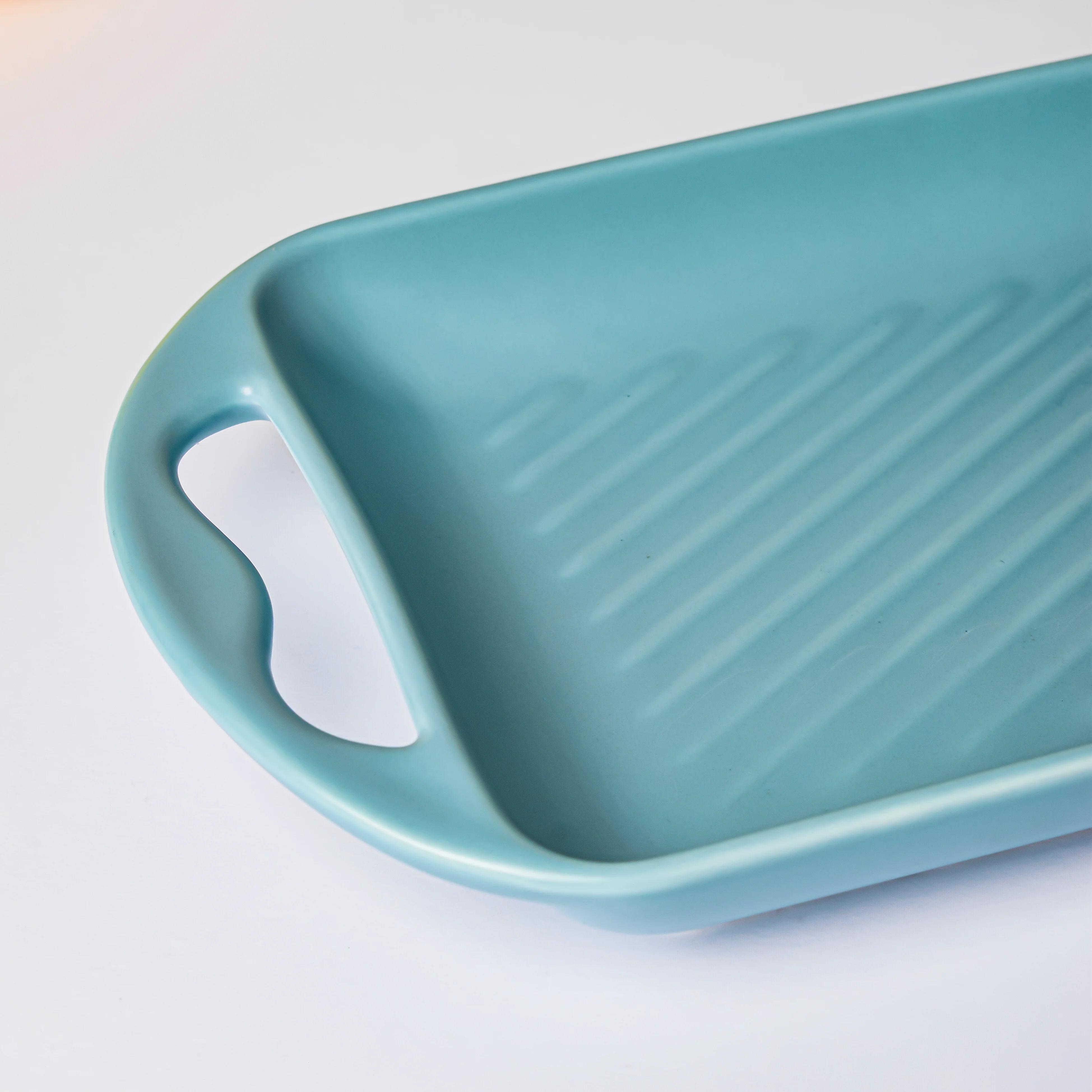 Baking Tray With Handle Blue - Image 9