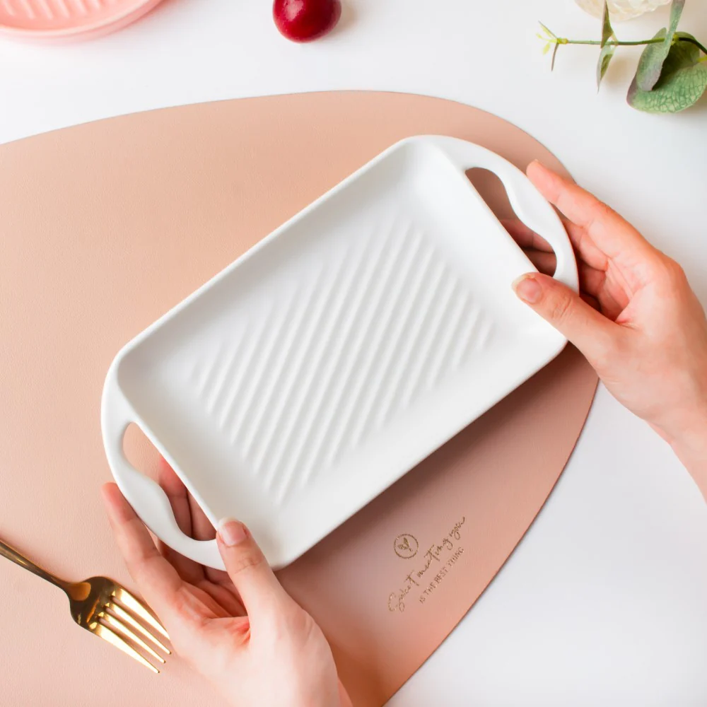 Baking Tray With Handle White - Image 2