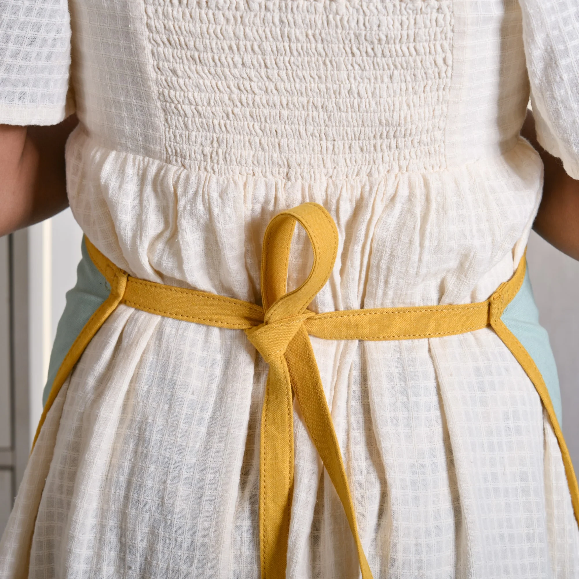 Balloon Heart Apron With Mitten And Pot Holder - Image 9