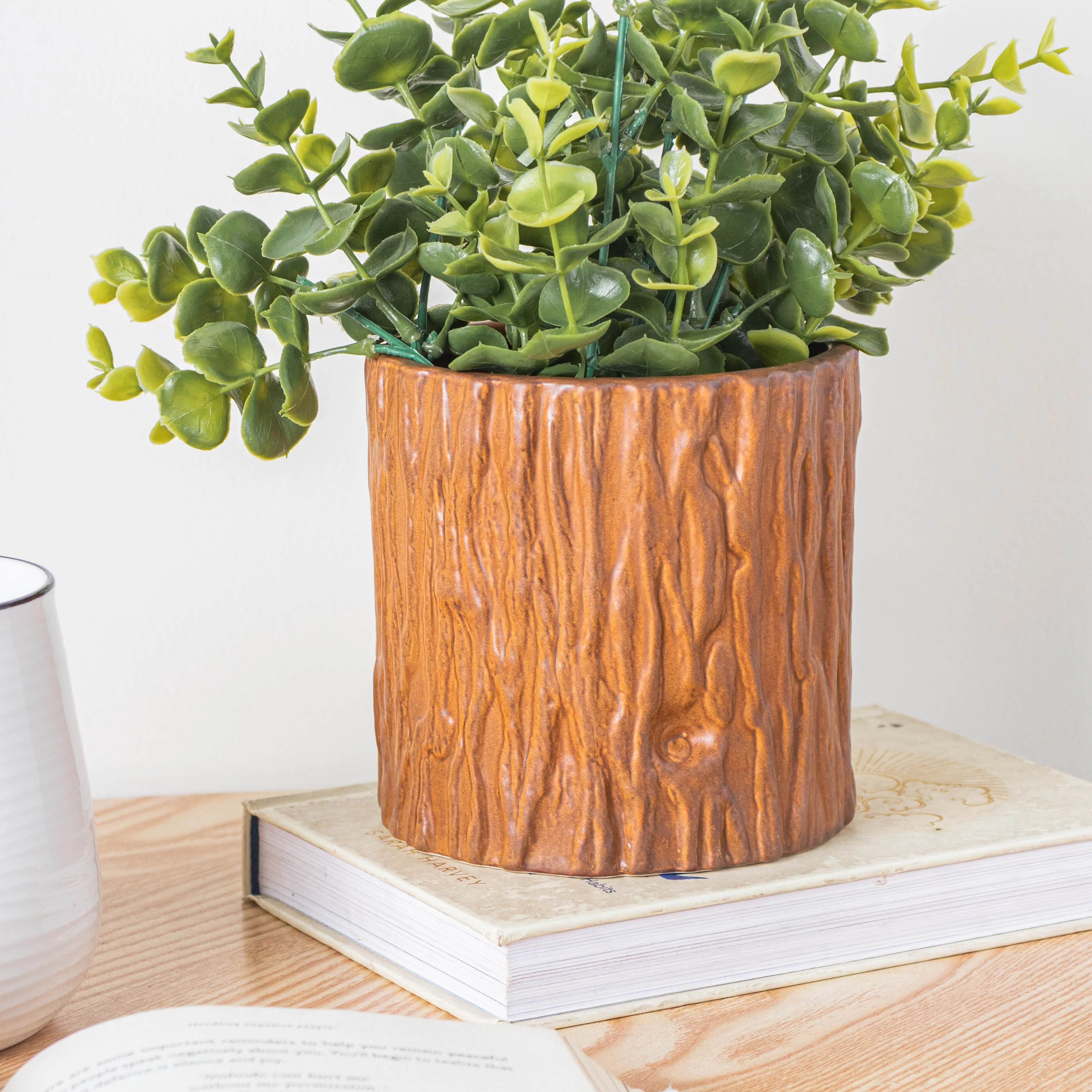 Bark Caramel Vase - Image 4