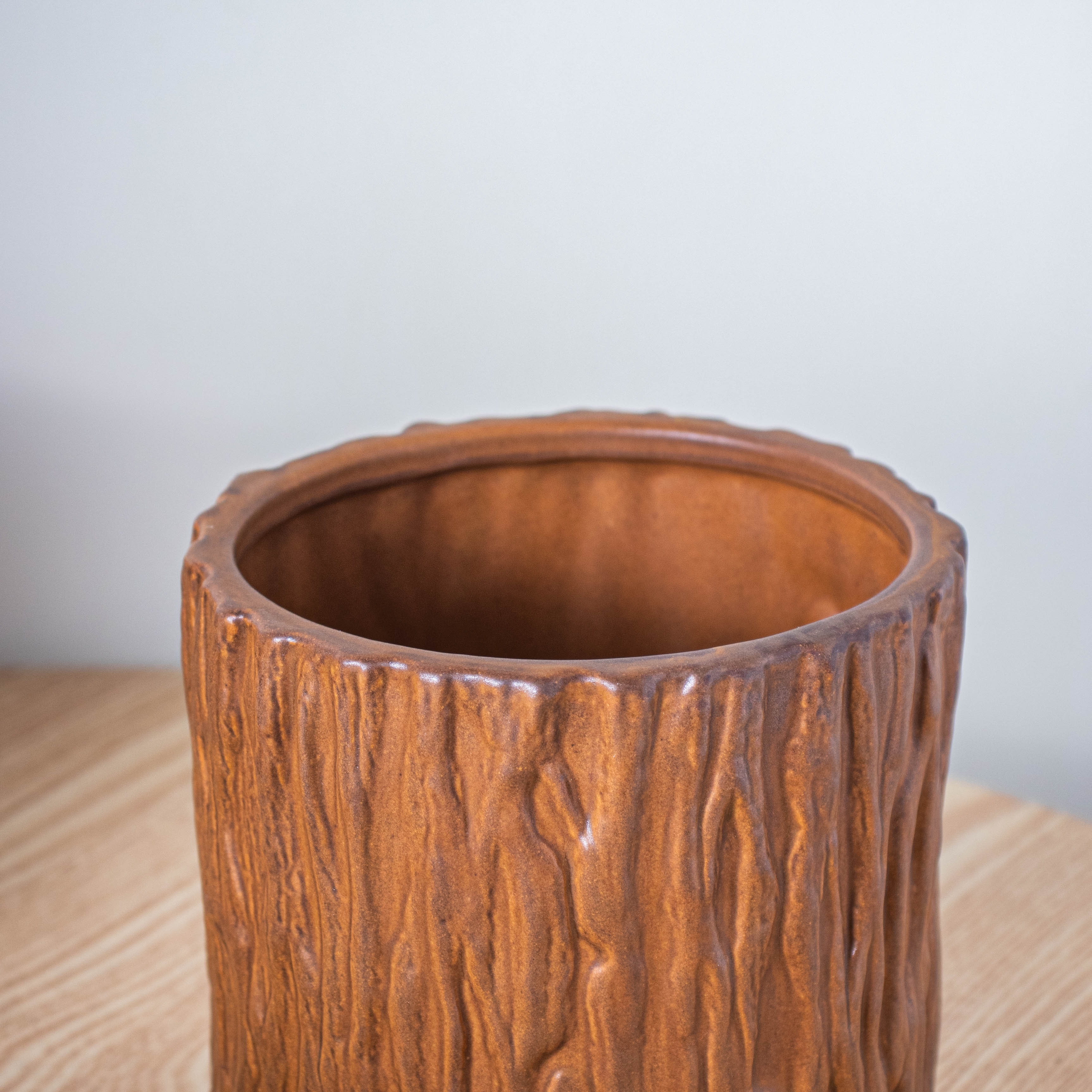 Bark Caramel Vase - Image 5