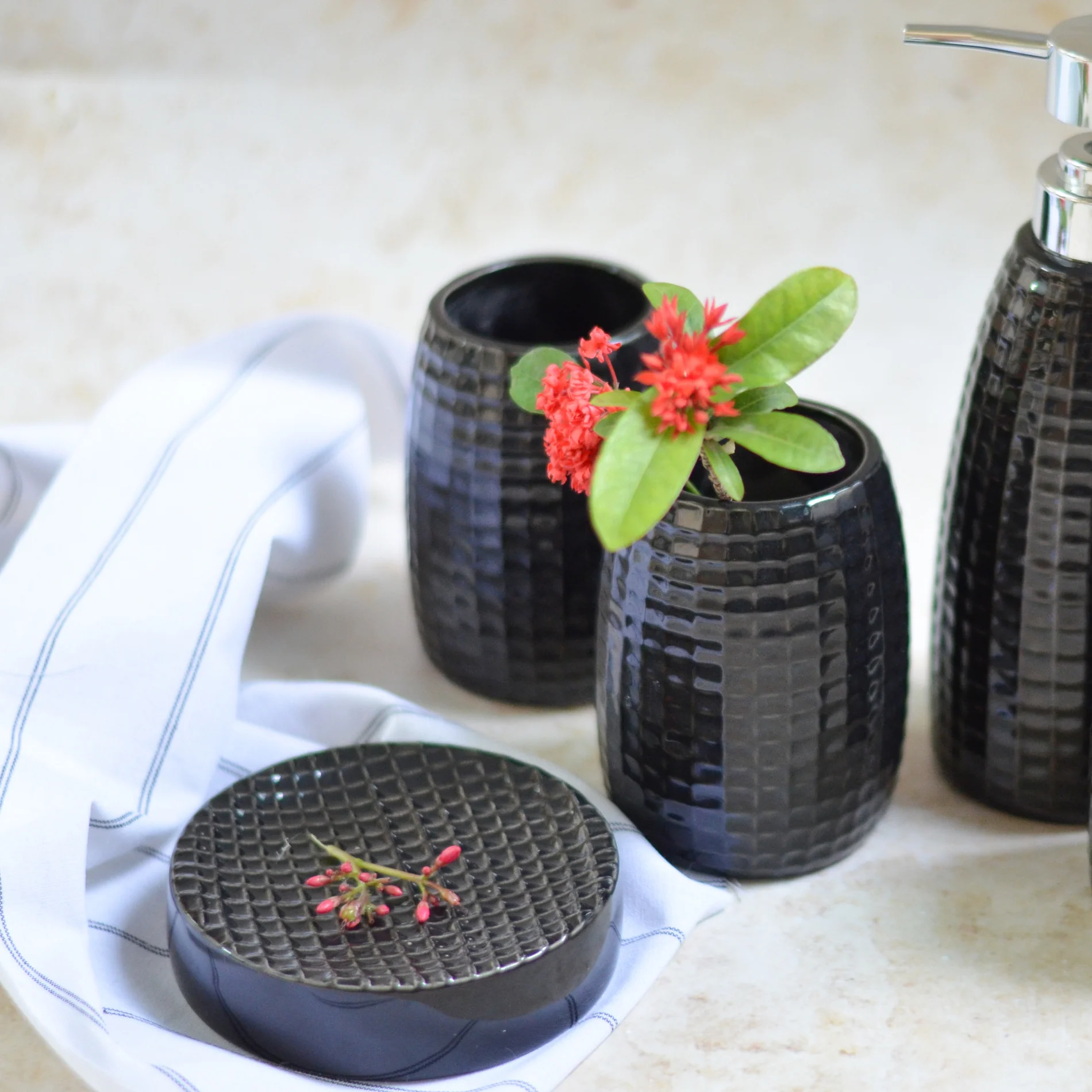 Bath Accessories Set - Image 4
