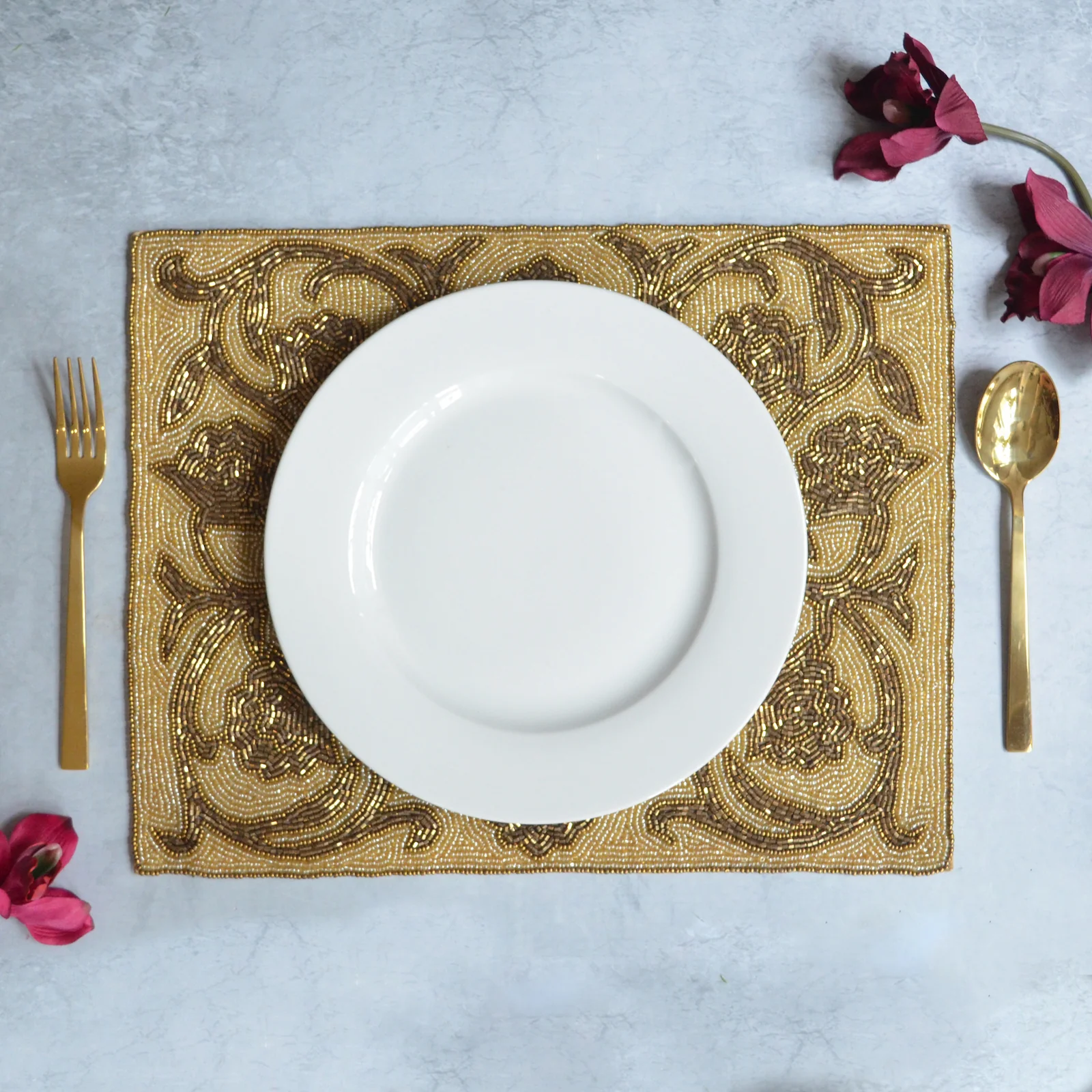 Beads Gold Rectangle Table Mat