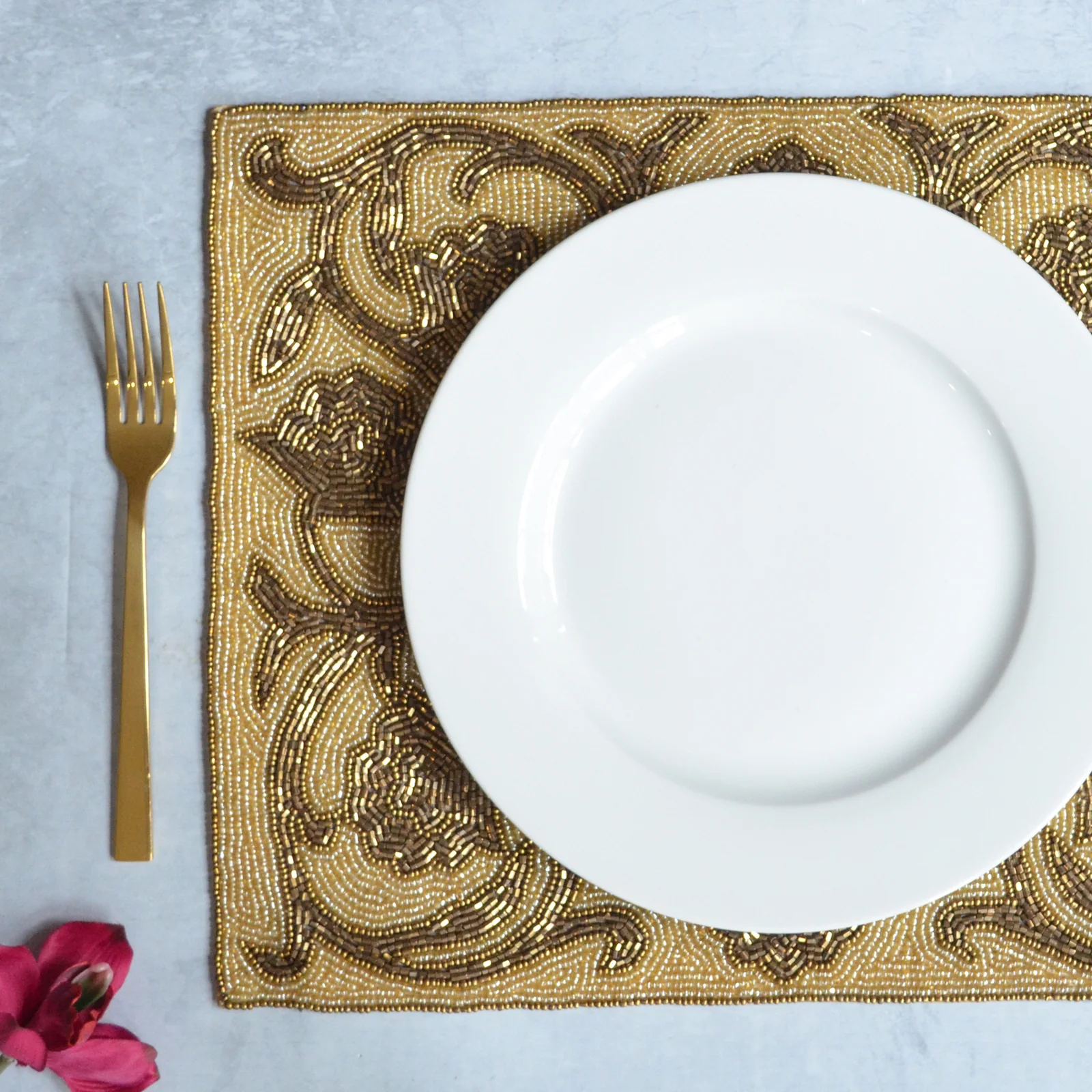 Beads Gold Rectangle Table Mat - Image 3