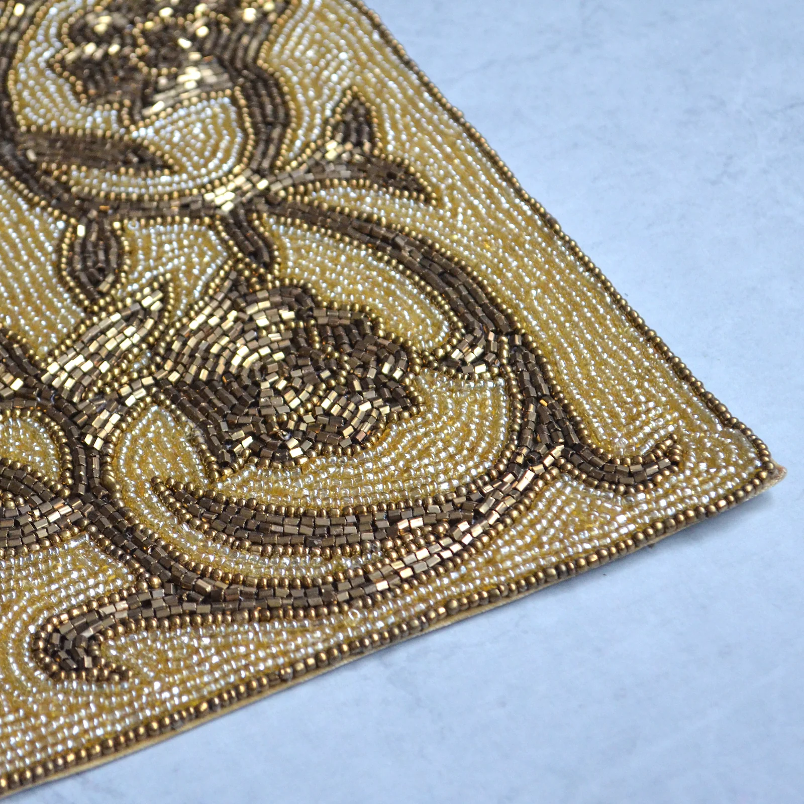 Beads Gold Rectangle Table Mat - Image 4