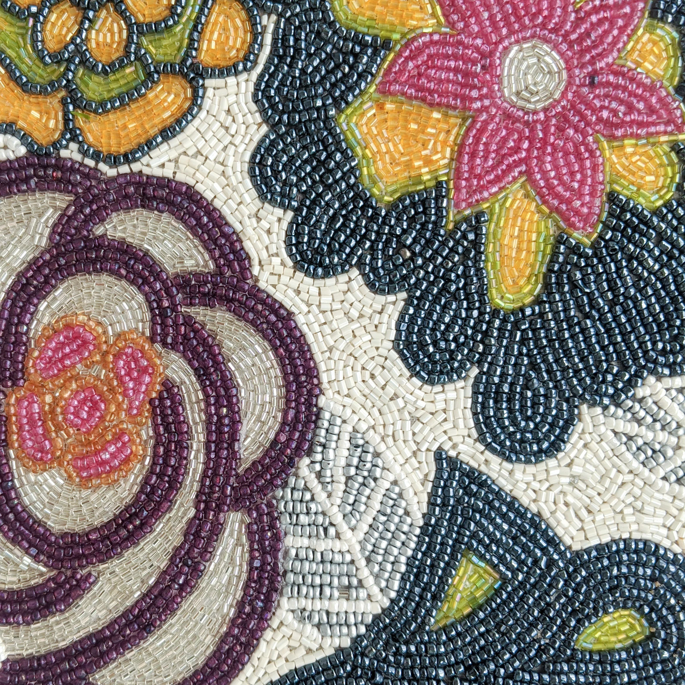 BEADS Floral Table Mat - Image 2