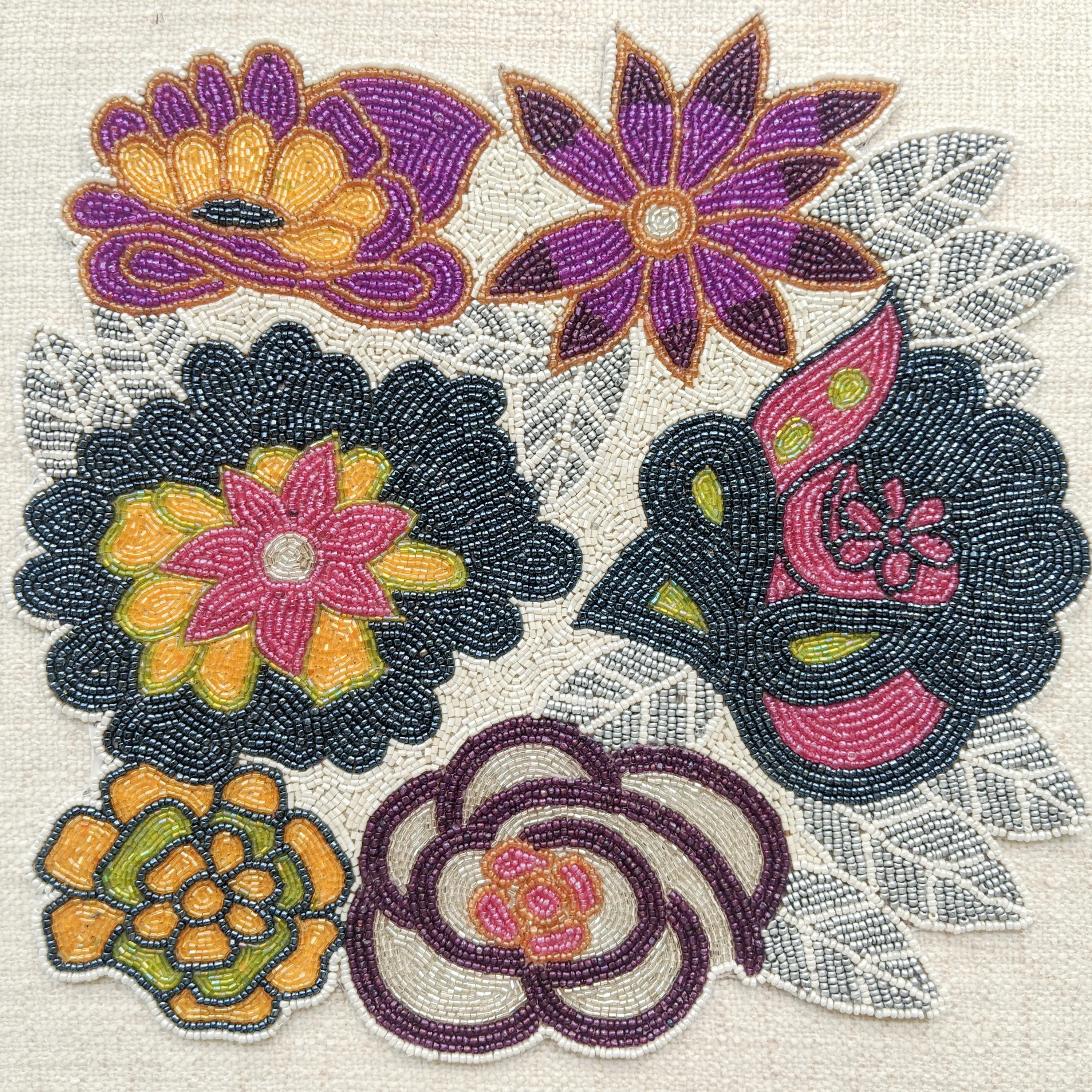 BEADS Floral Table Mat - Image 4