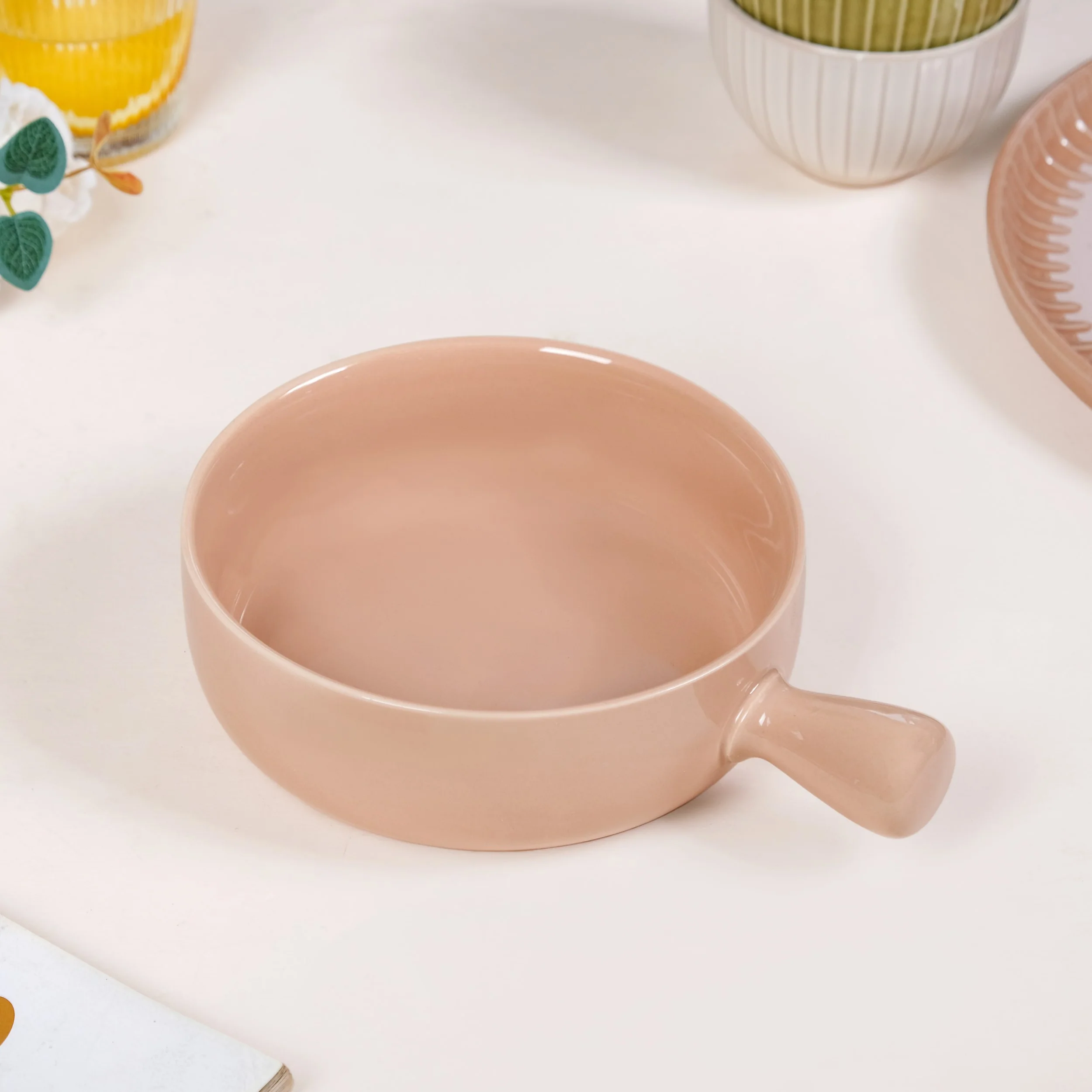 Beige Ceramic Bowl With Handle 700ml - Image 2
