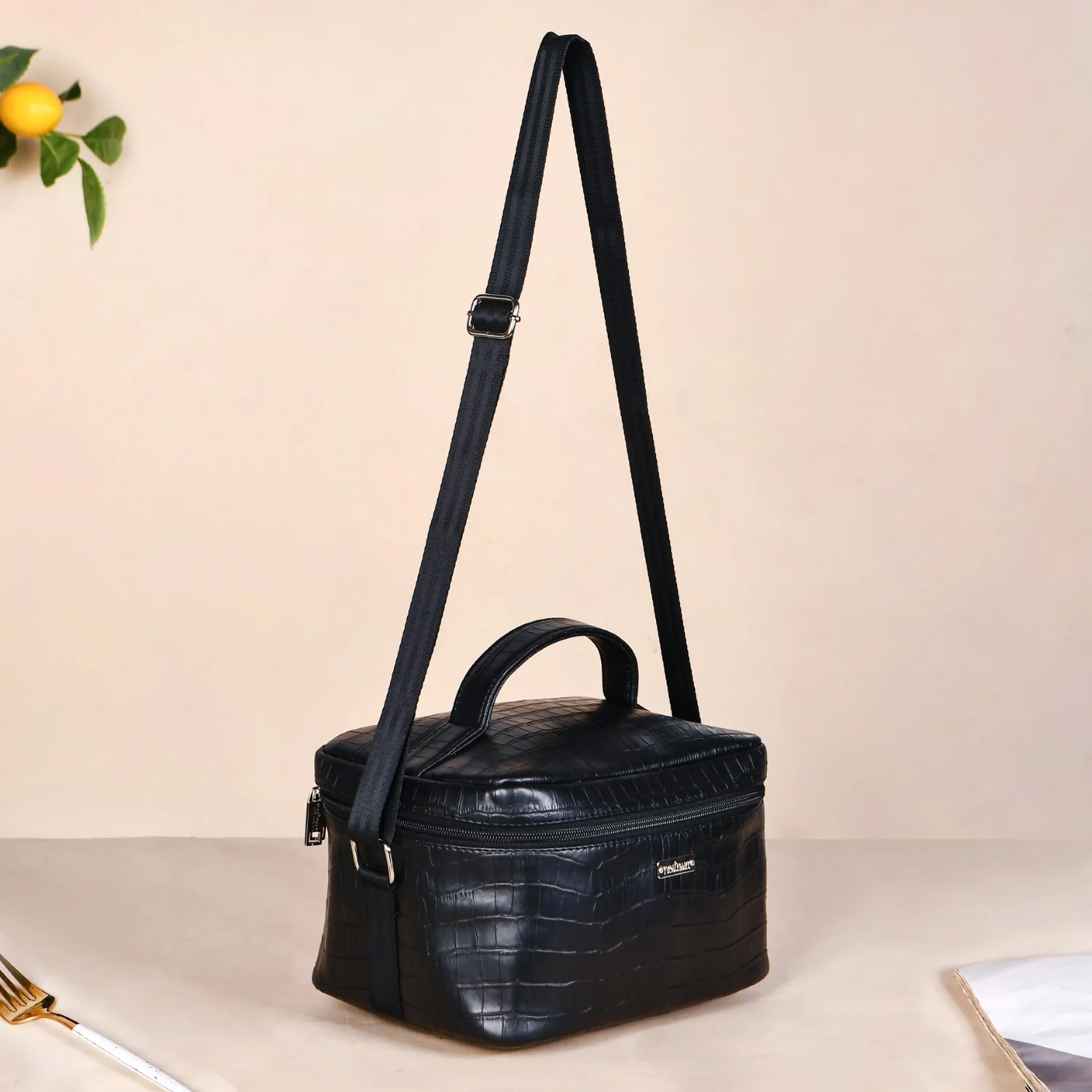 Black Croco Insulated Lunch Bag - Image 7