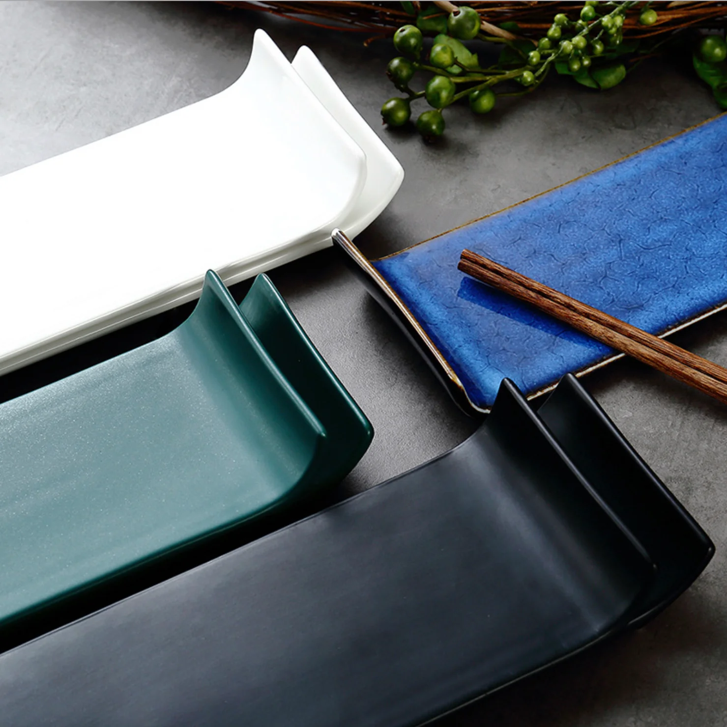 Black Long Plate