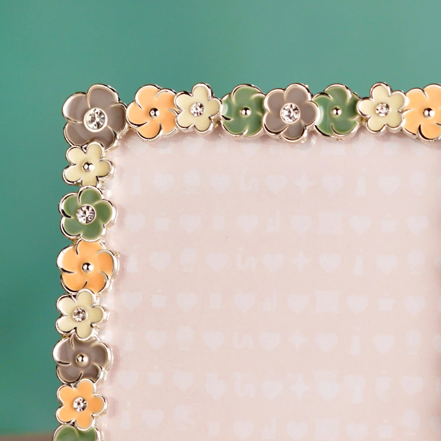 Blooming Memories Medium Picture Frame 13x18cm - Image 2