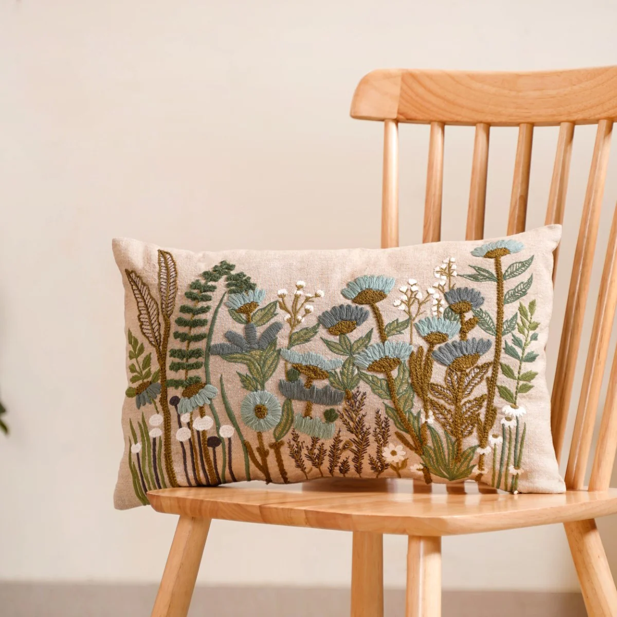 Blossom Delight Throw Cushion Cover 20x12 Inch - Image 2