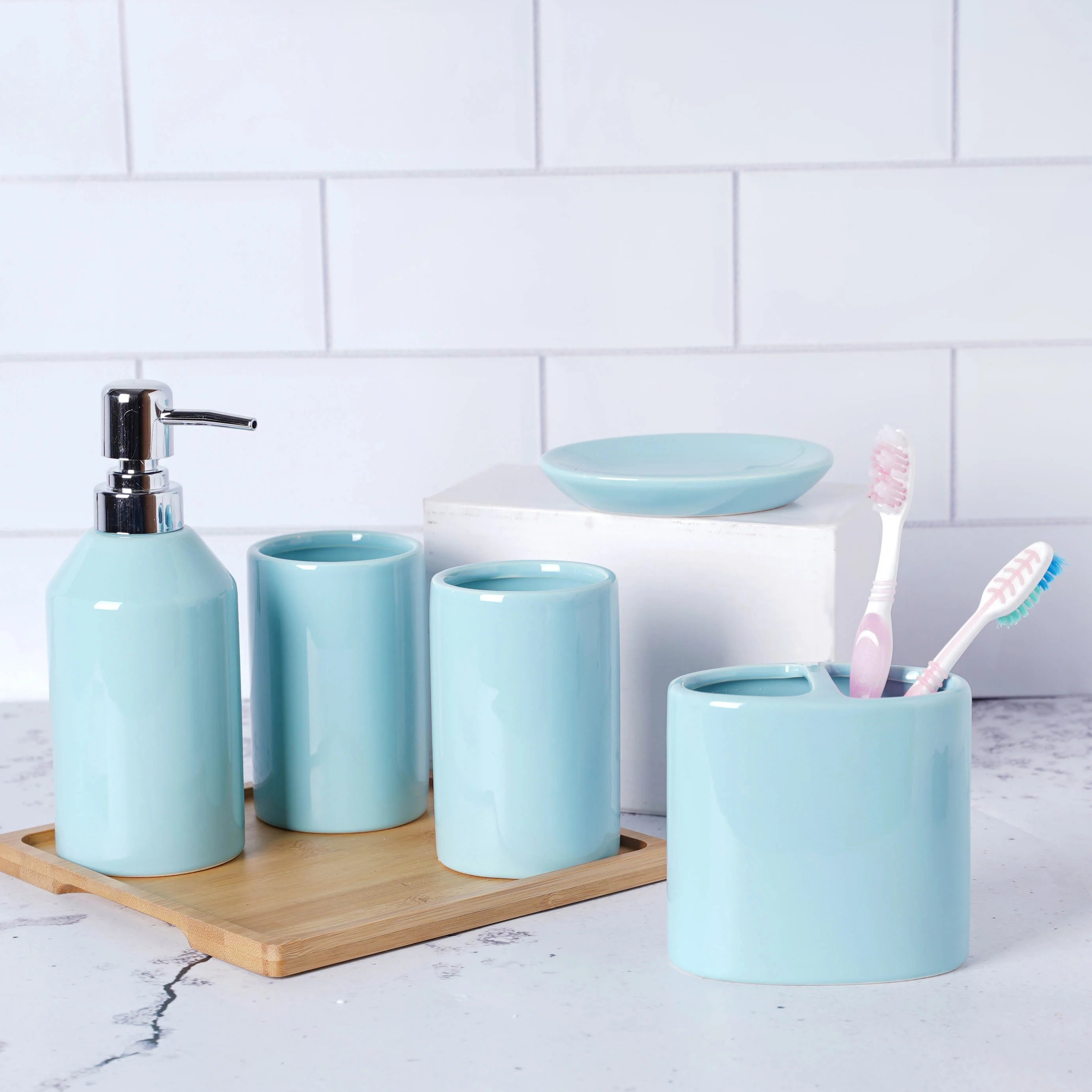 Blue Bathroom Set - Image 4