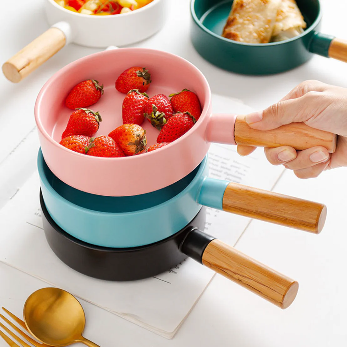 Blue Muffin Baking Pan With Handle - Image 5
