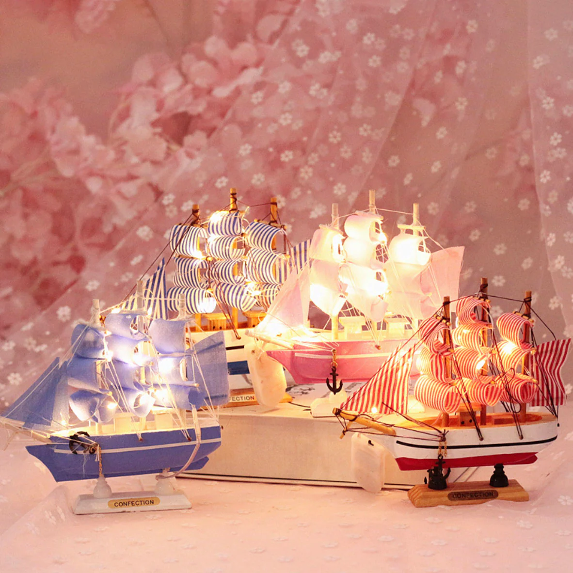 Boat Showpiece