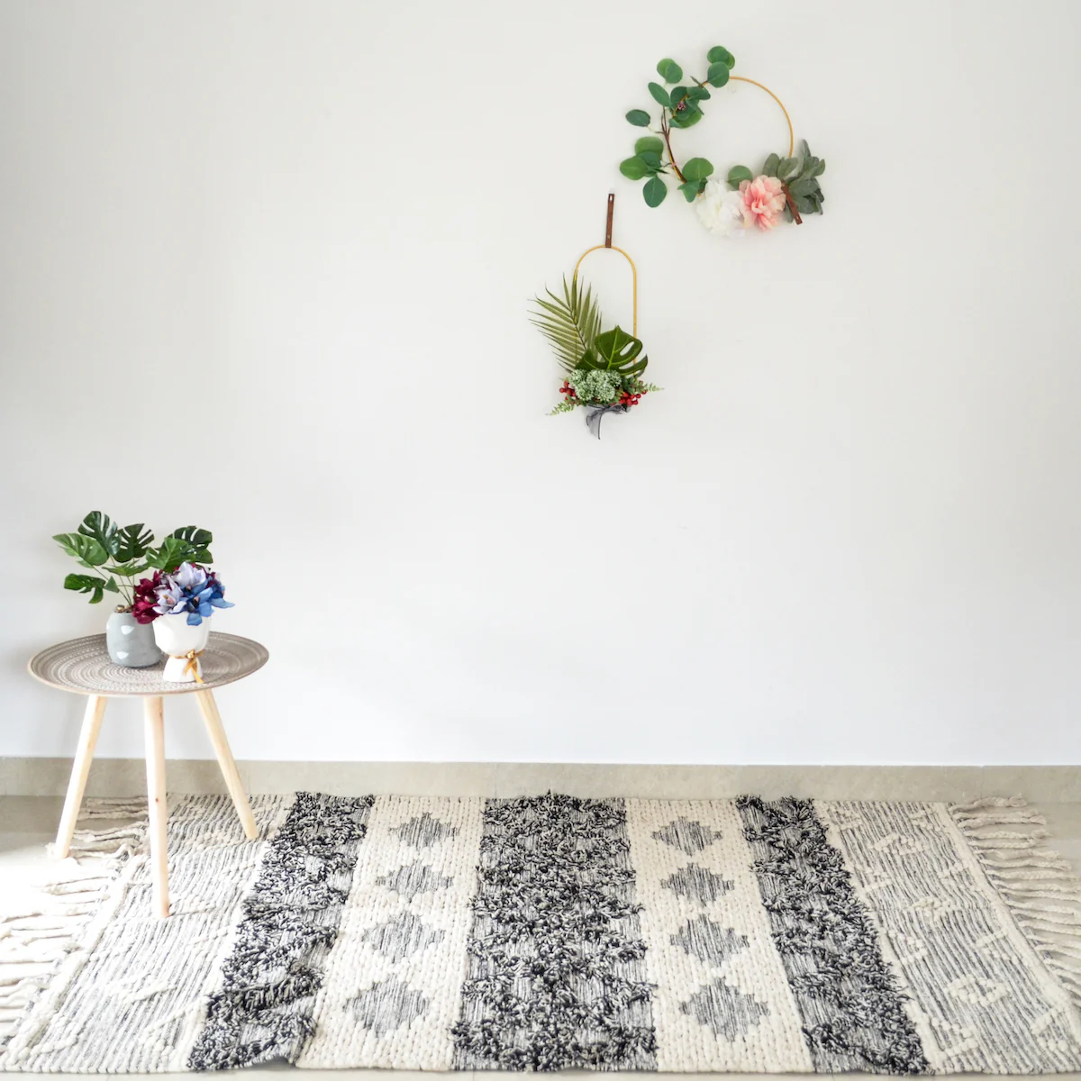 BOHO Arna Hand Woven Rug - White & Dark Grey - Image 2