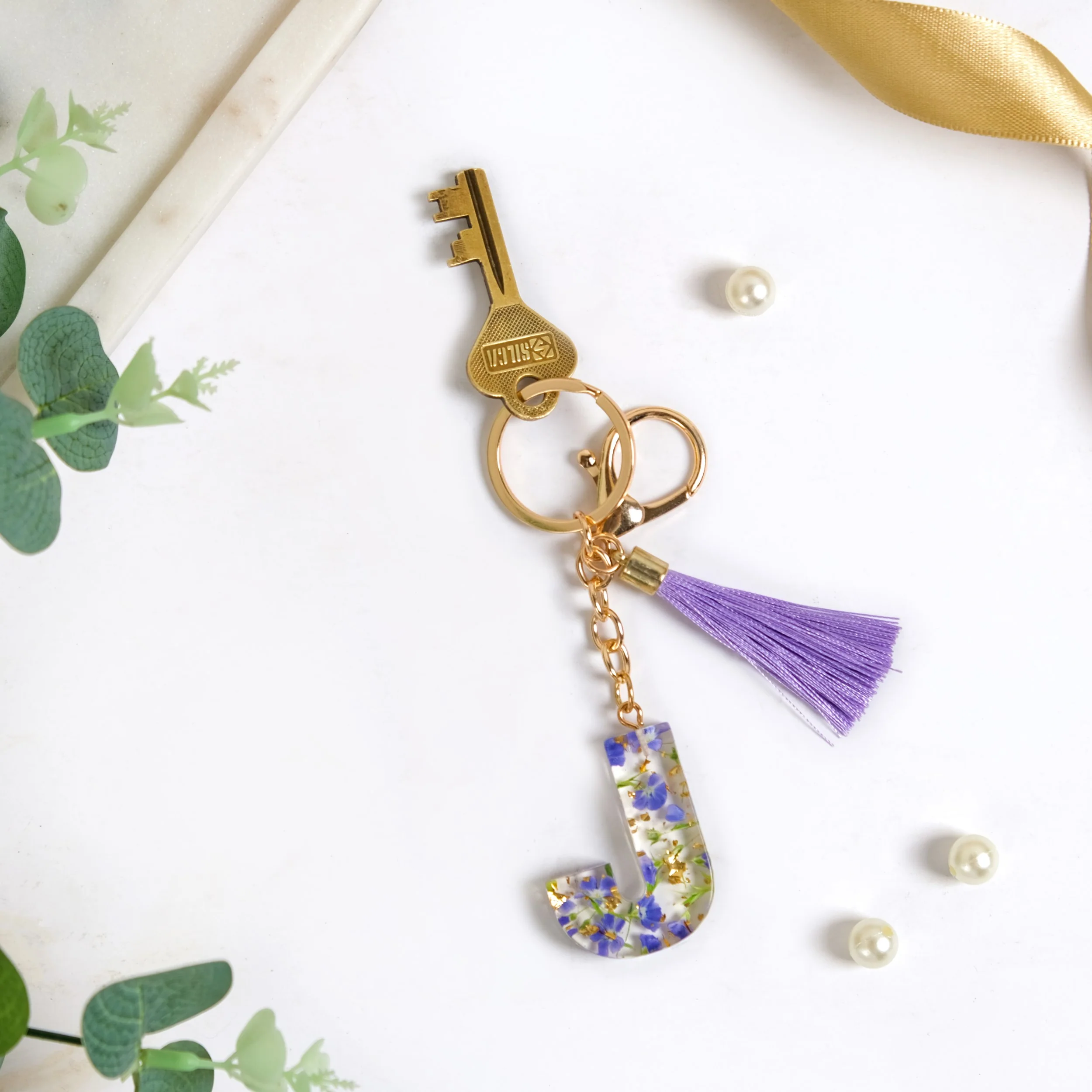 Botanical Harmony Letter J Resin Art Keychain - Image 8