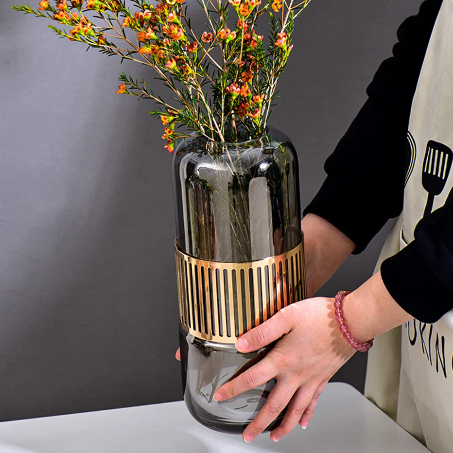 Bouquet Holder - Image 4