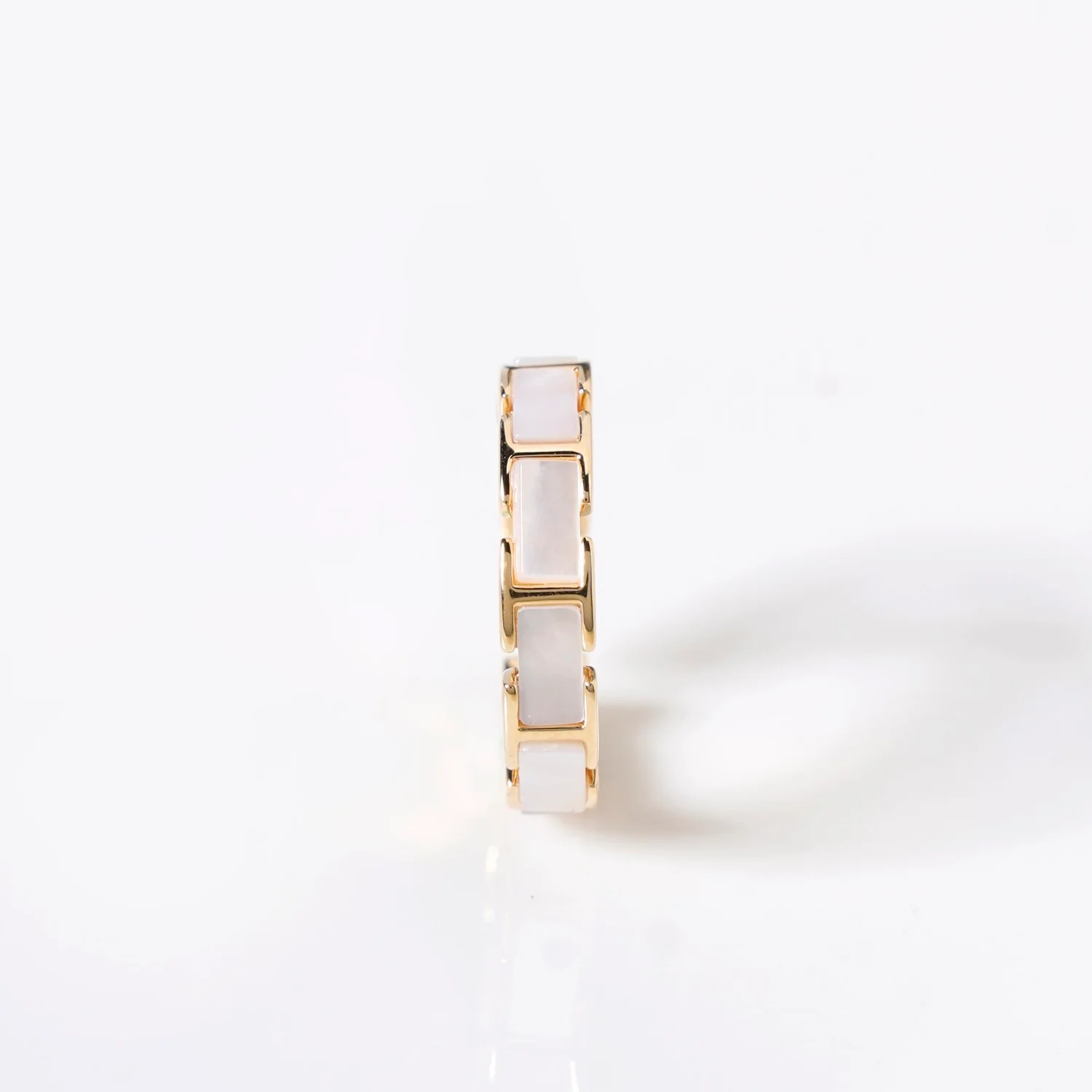 Box Chain Adjustable Gold Gemstone Ring - Image 5