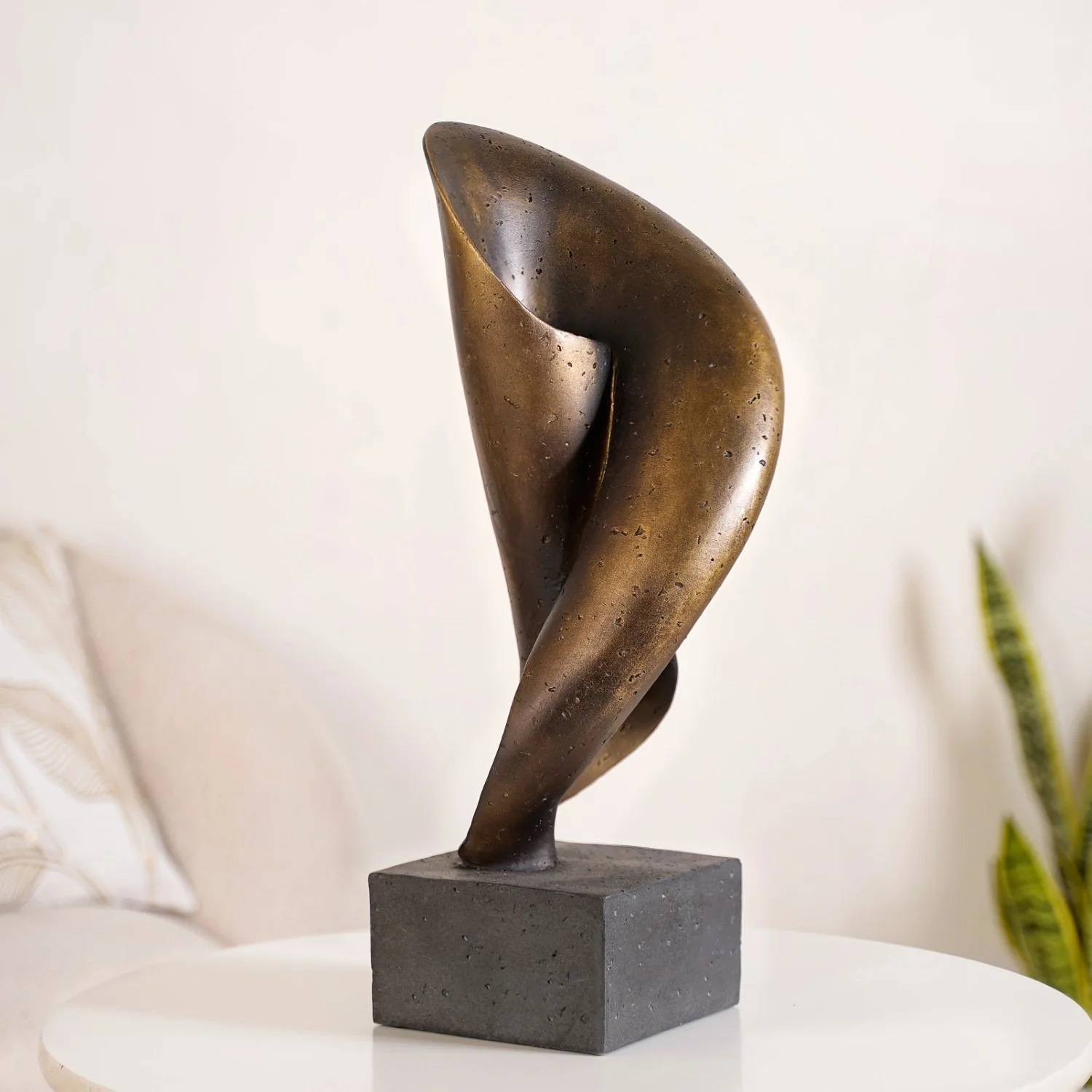 Bronze Flow Resin Accent Decor - Image 8