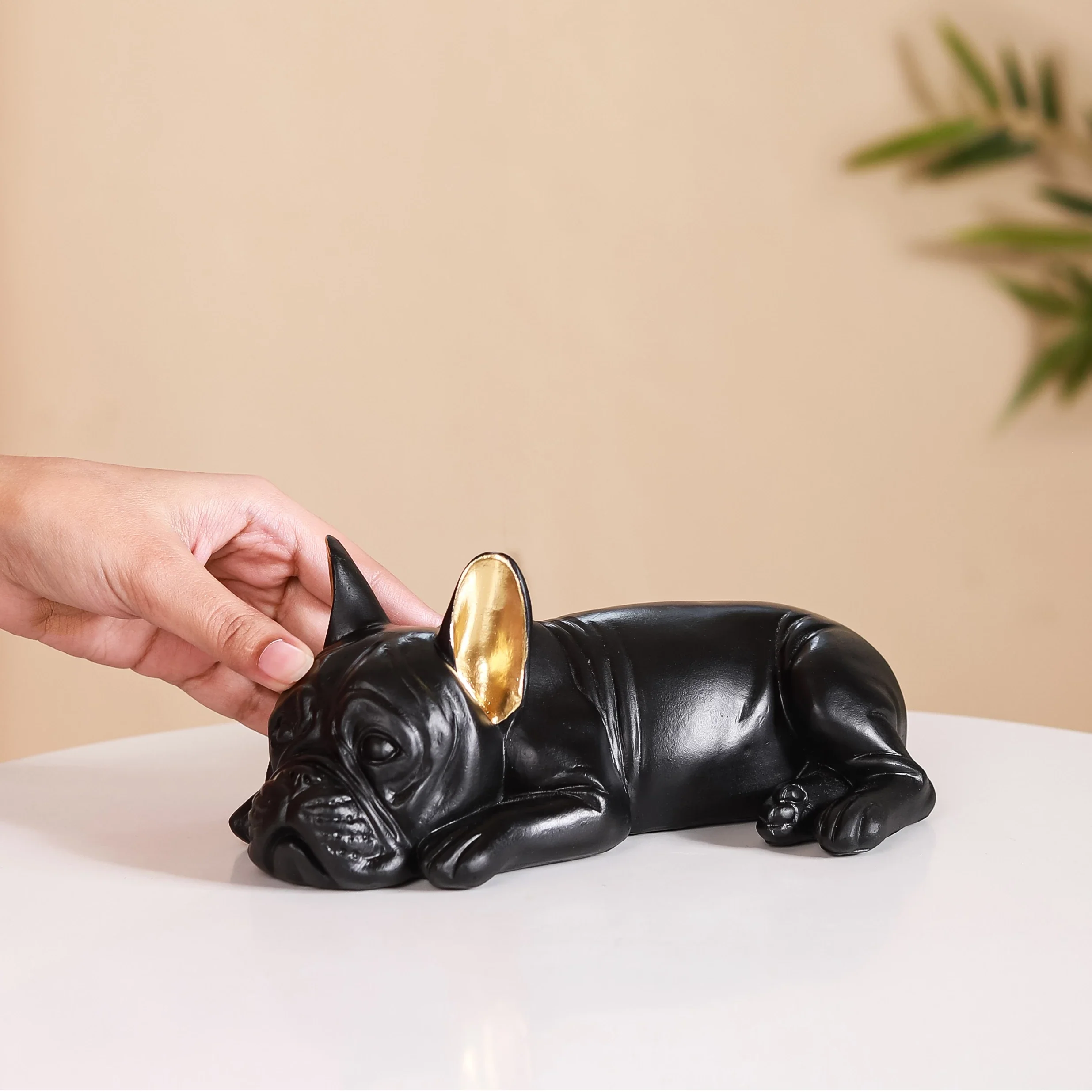 Bulldog Figurine Black - Image 2
