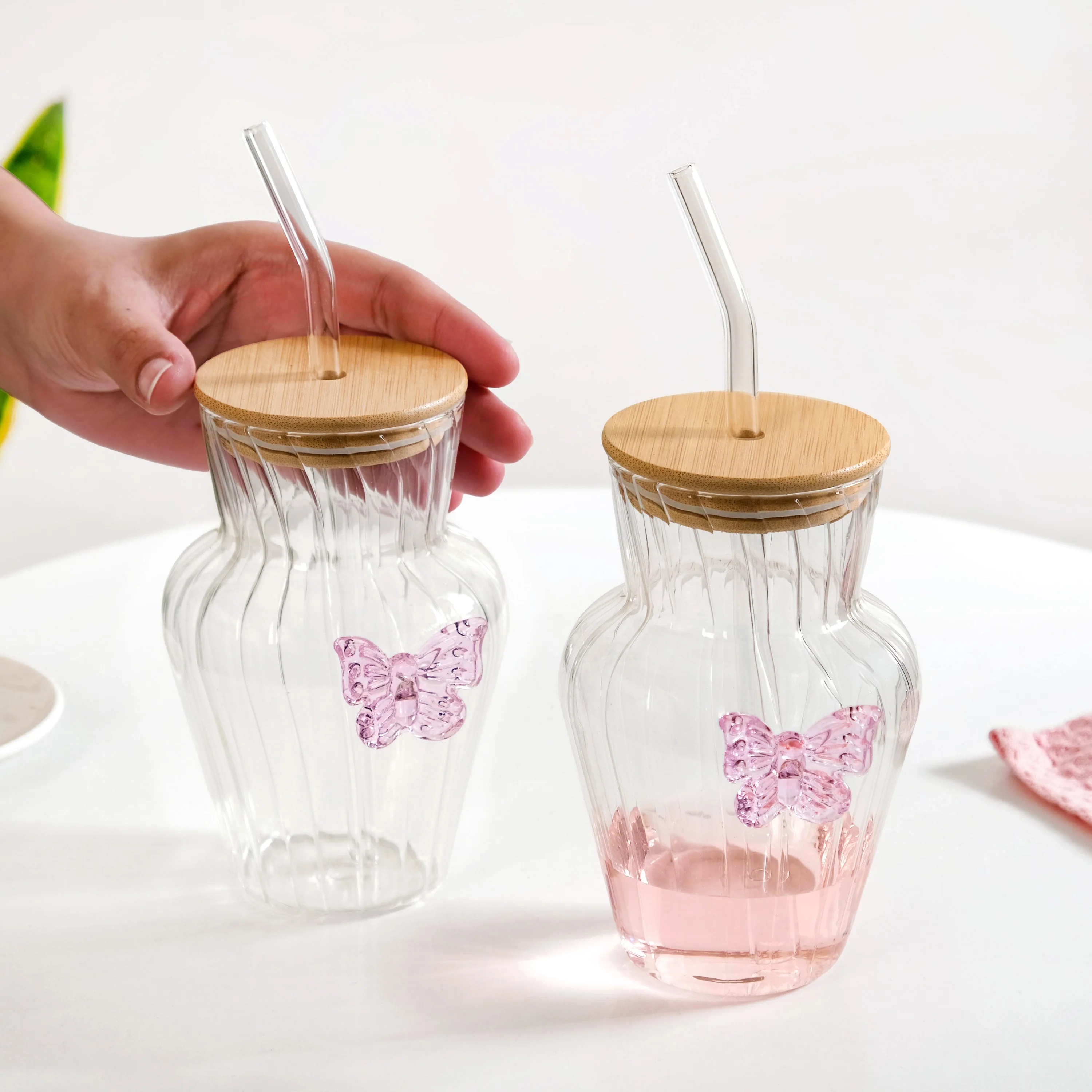 Butterfly Bloom Borosilicate Tumbler With Straw Set Of 2 500ml - Image 3
