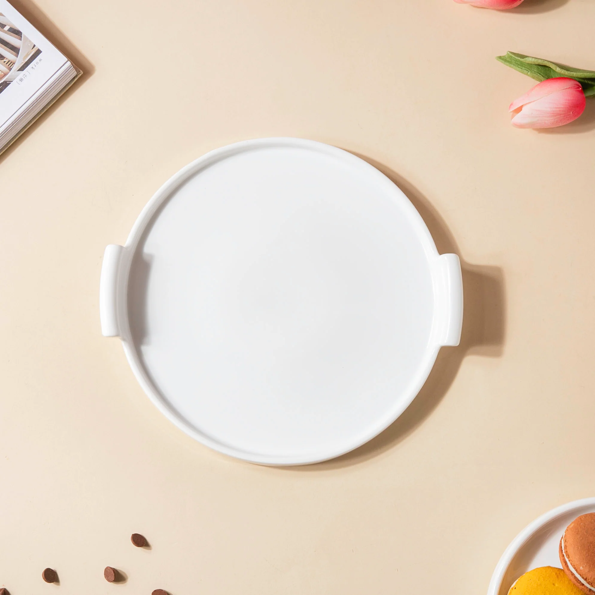 Cake Plate With Cover White 8.5 Inch - Image 4