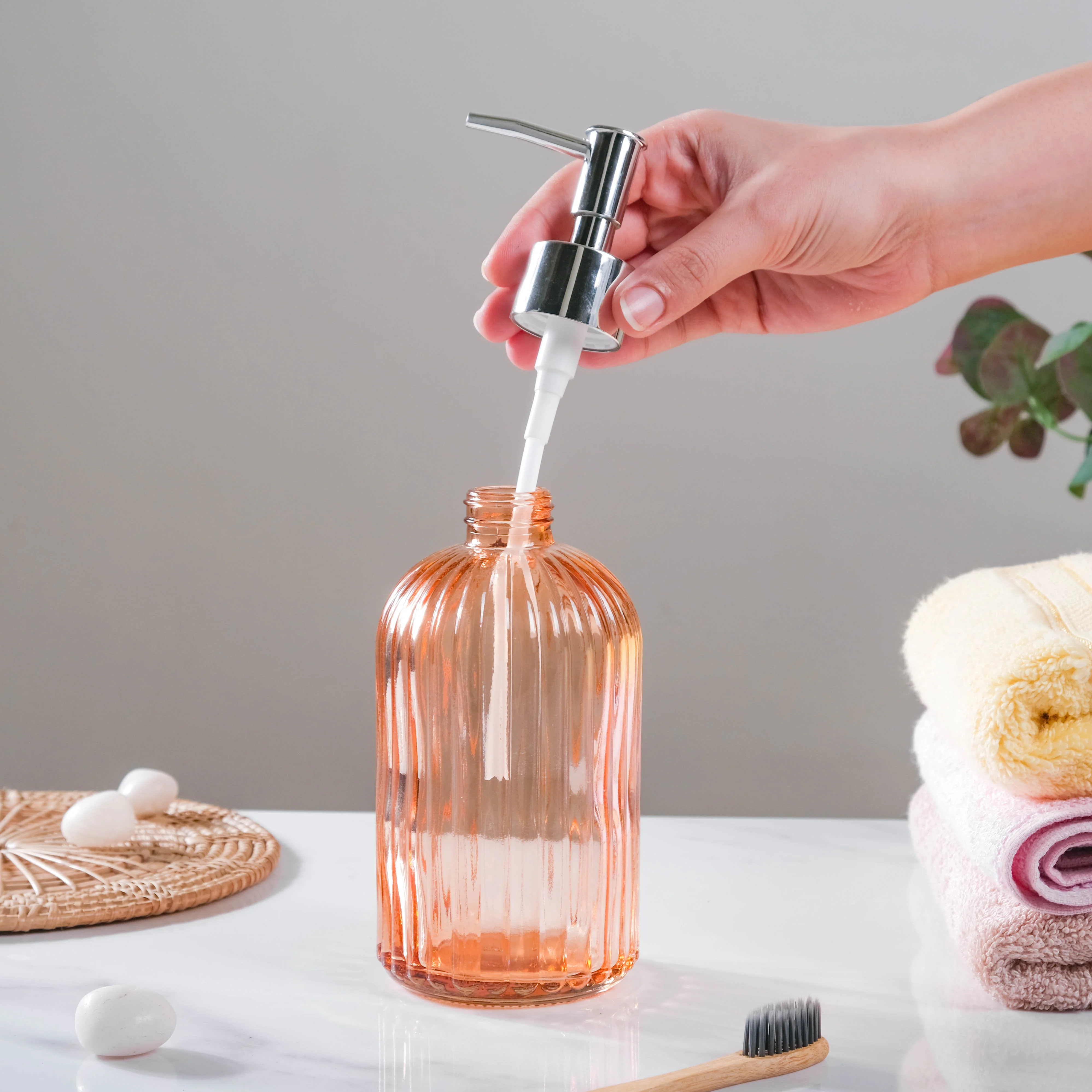 Caramel Amber Glass Dispenser with Nozzle - Image 3