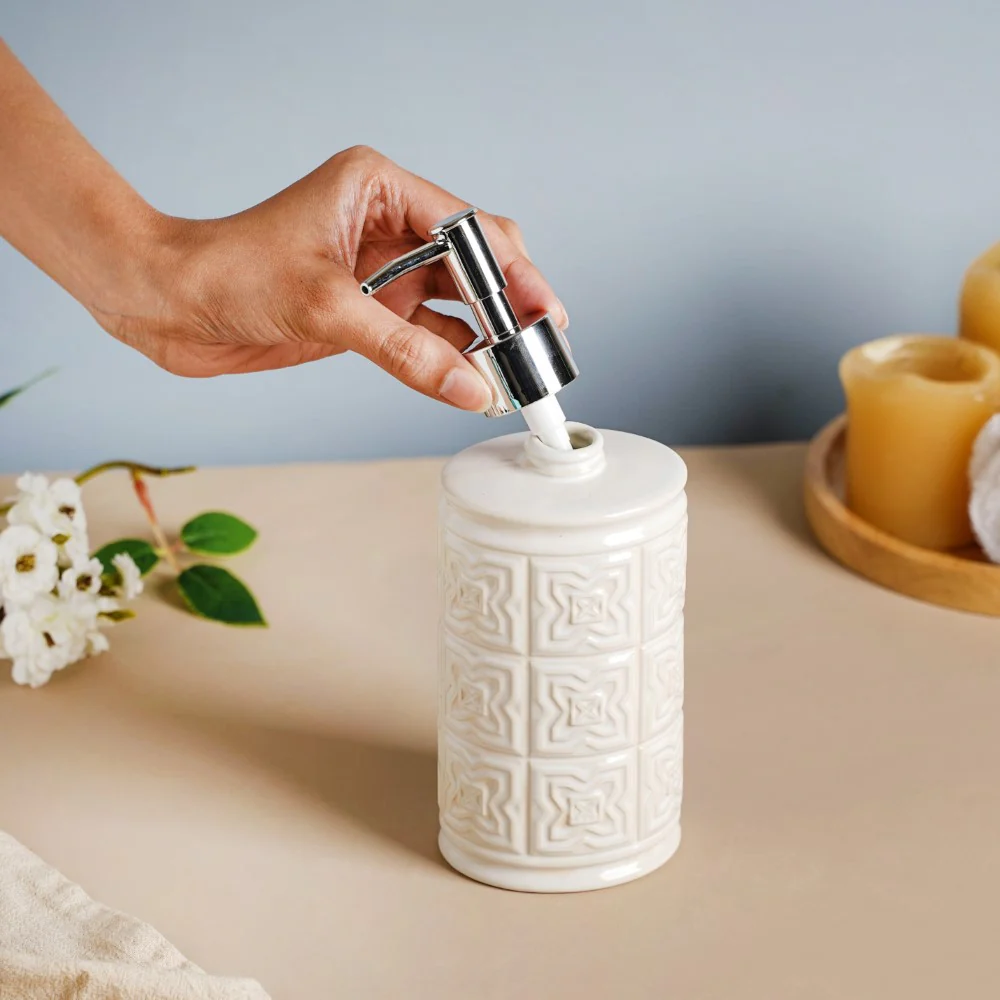 Carved Ceramic Soap Dispenser 500 ml - Image 4
