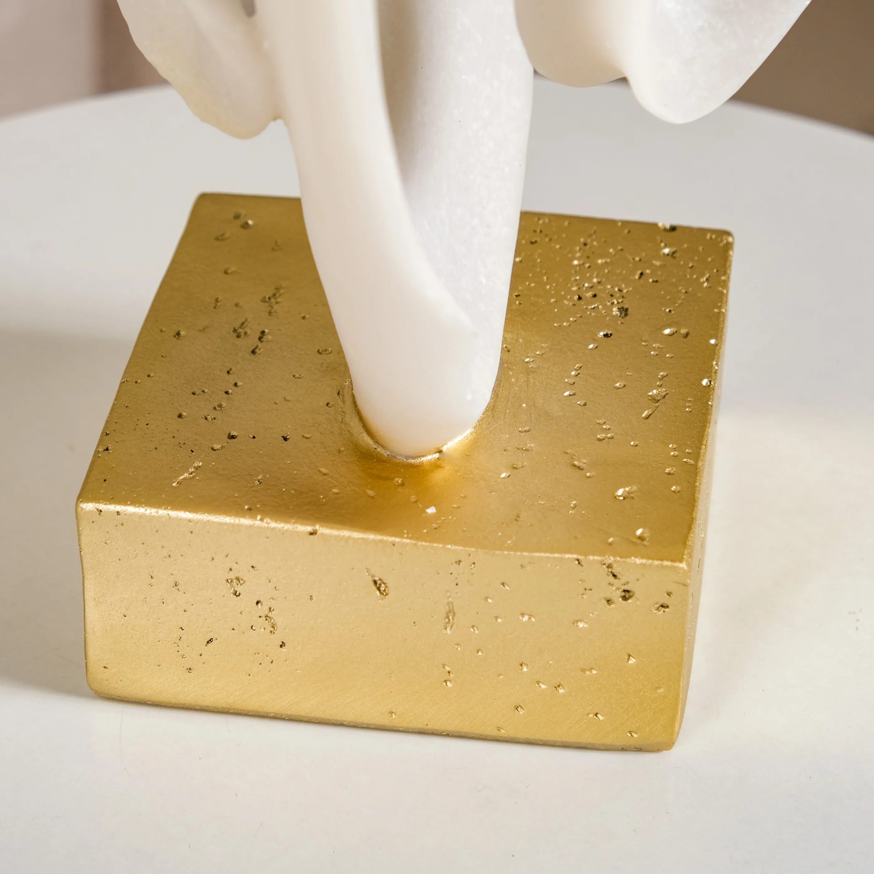 Celestine Curve Decor - Image 6