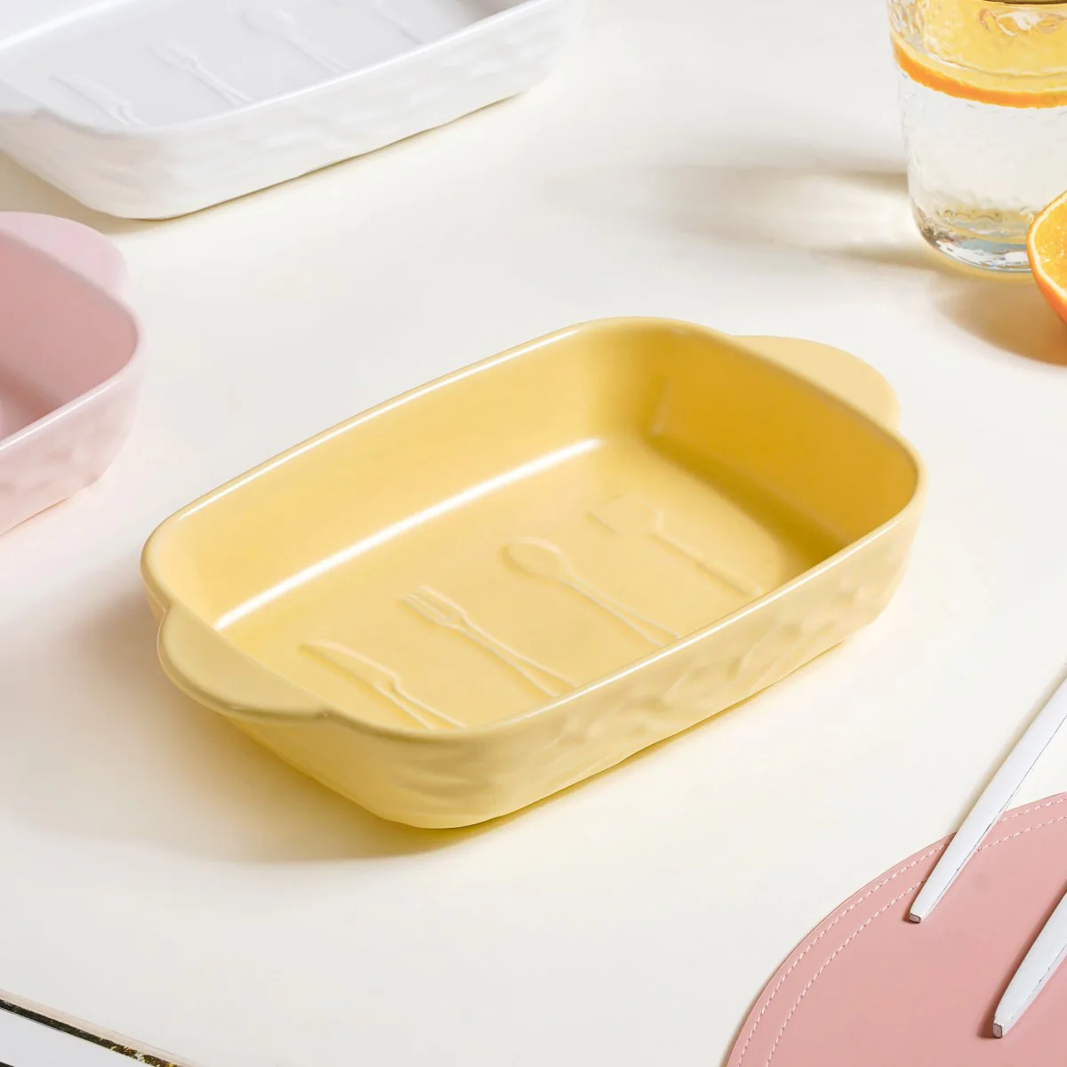 Ceramic Baking Dish With Handle Yellow 650 ml