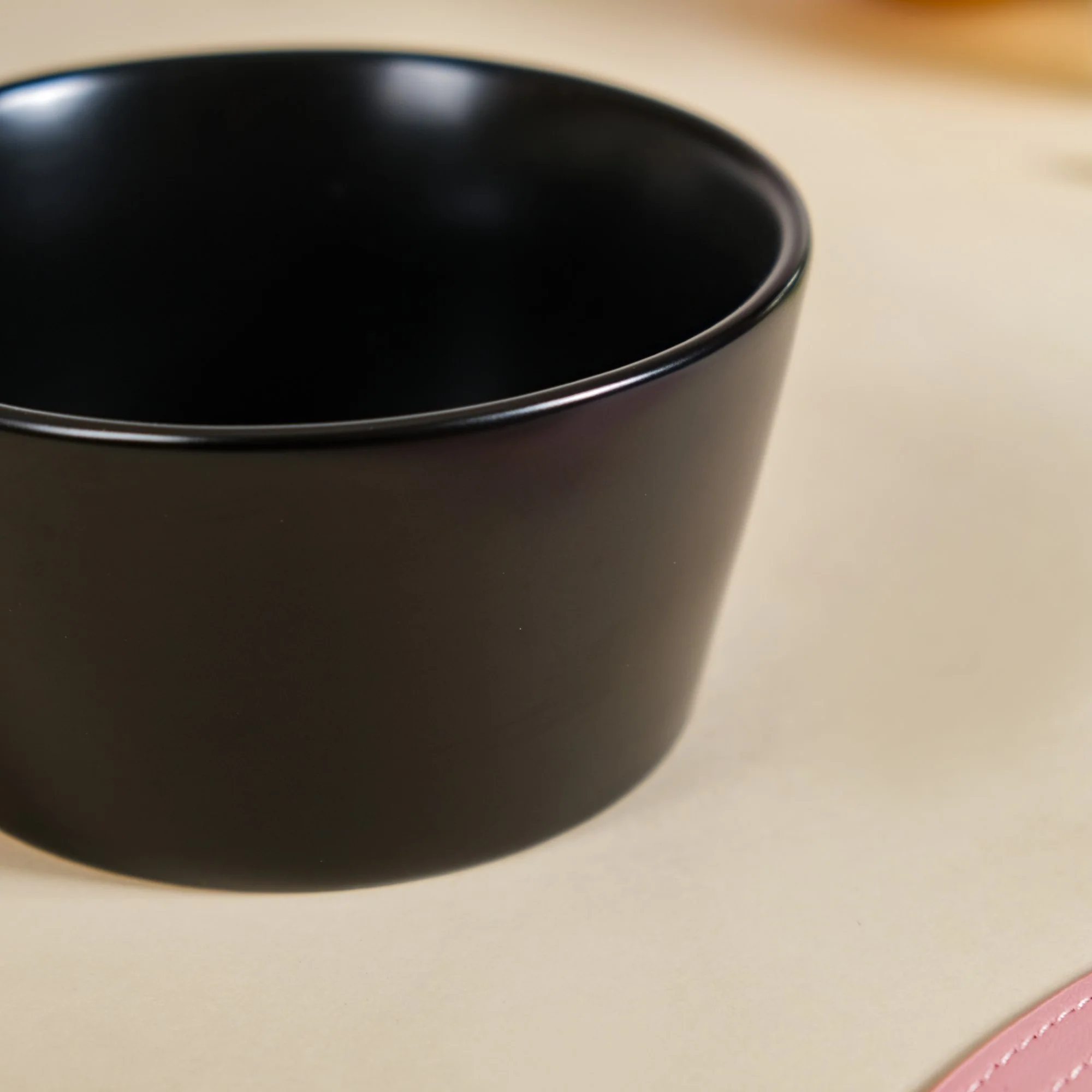Ceramic Bowl With Handle Black 450 ml - Image 10