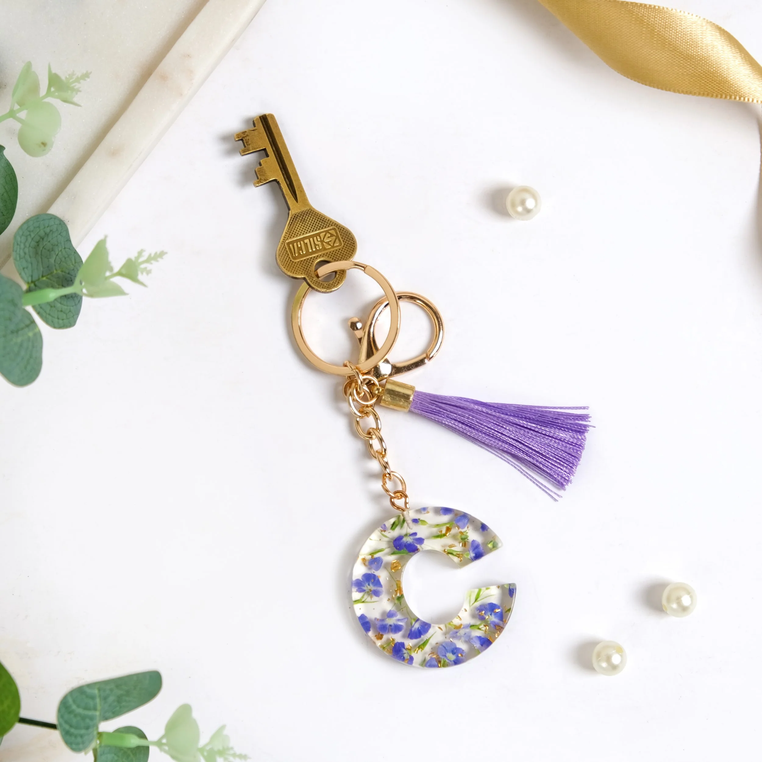 Charming Elegance C Alphabet Keychain - Image 8