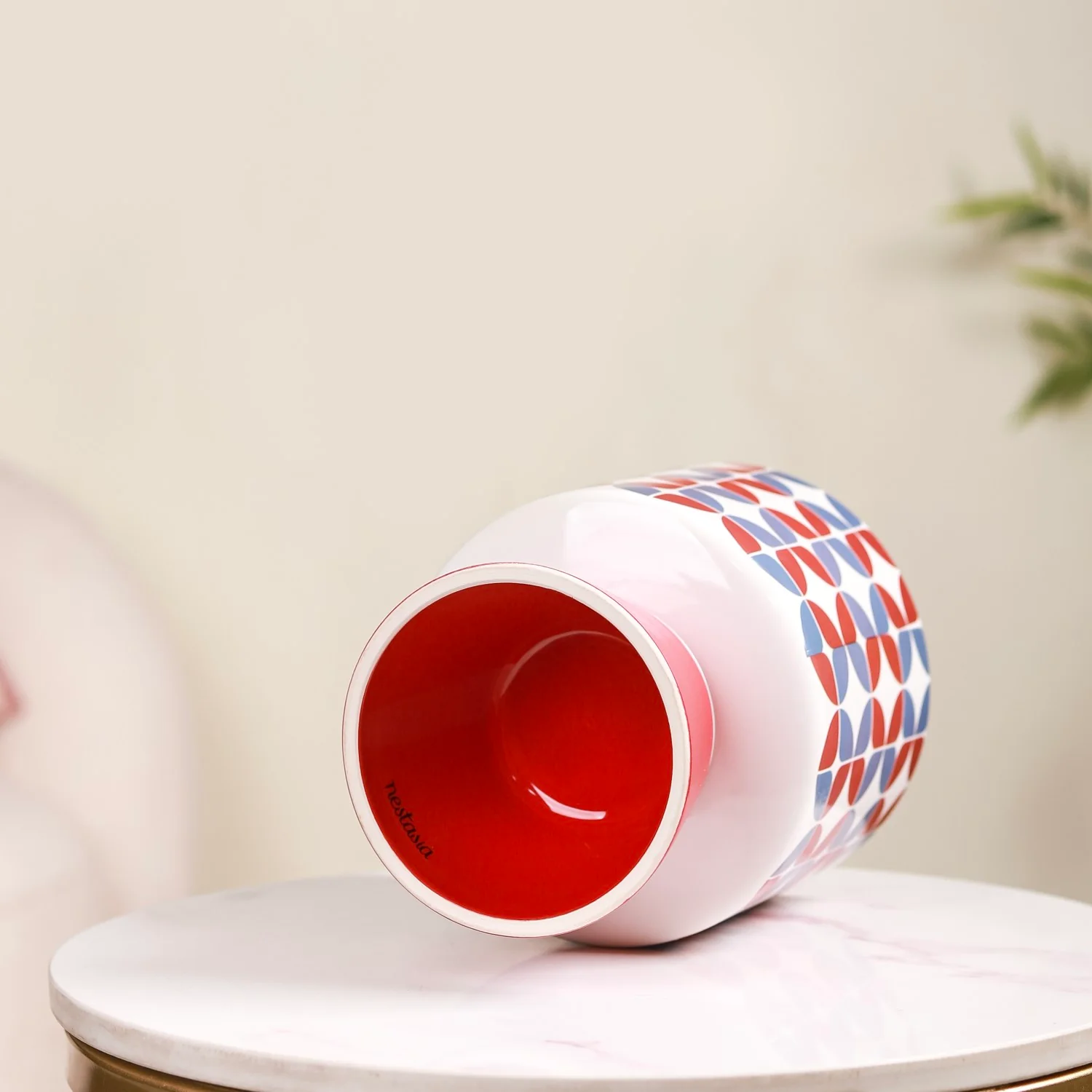 Colourful Pedestal Vase Bauhaus Red - Image 8