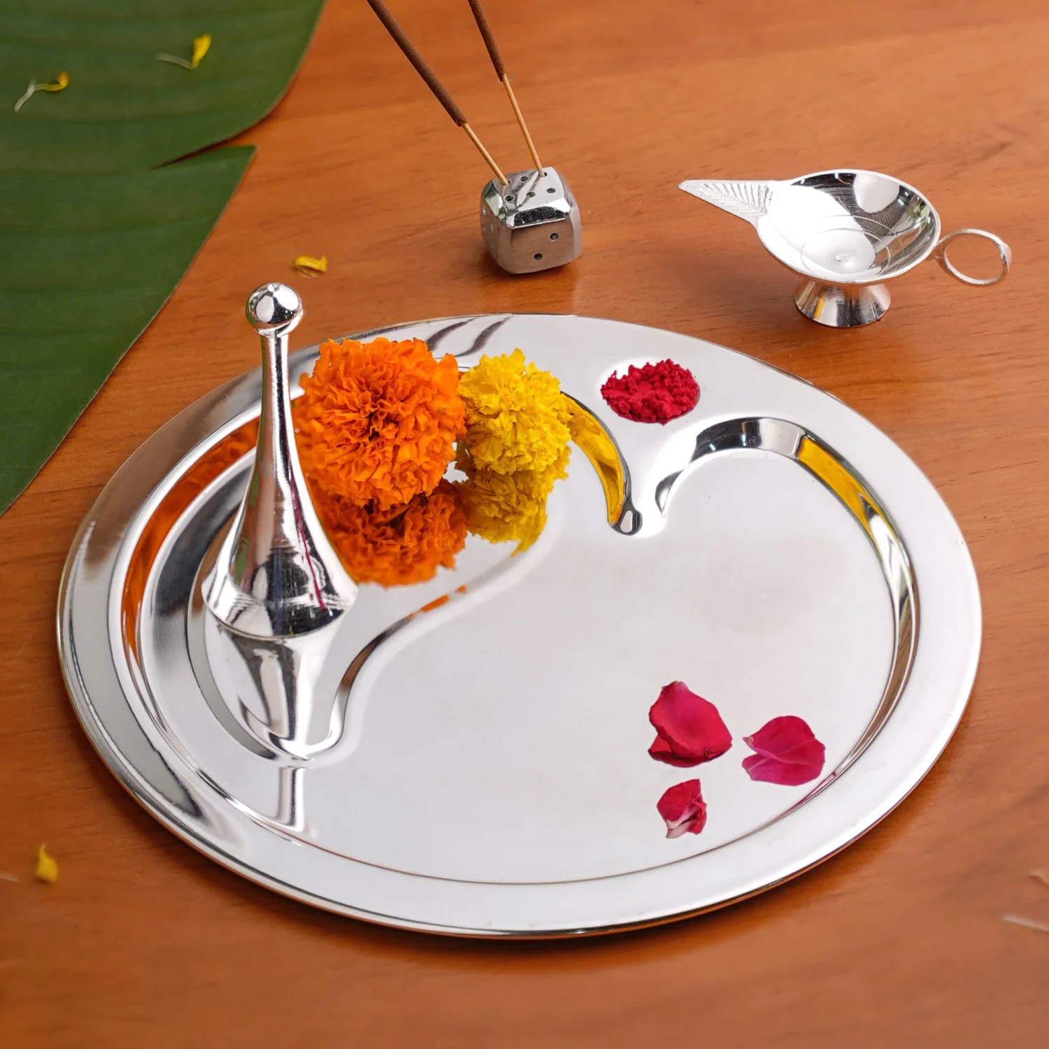 Contemporary Ganesha Pooja Thali Set Of 4 - Image 11