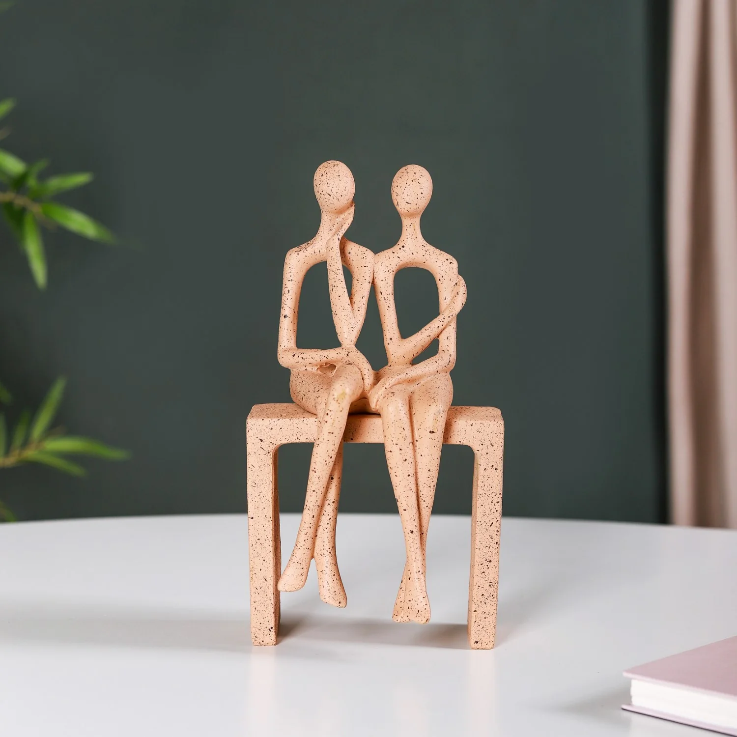 Couple On A Bench Showpiece