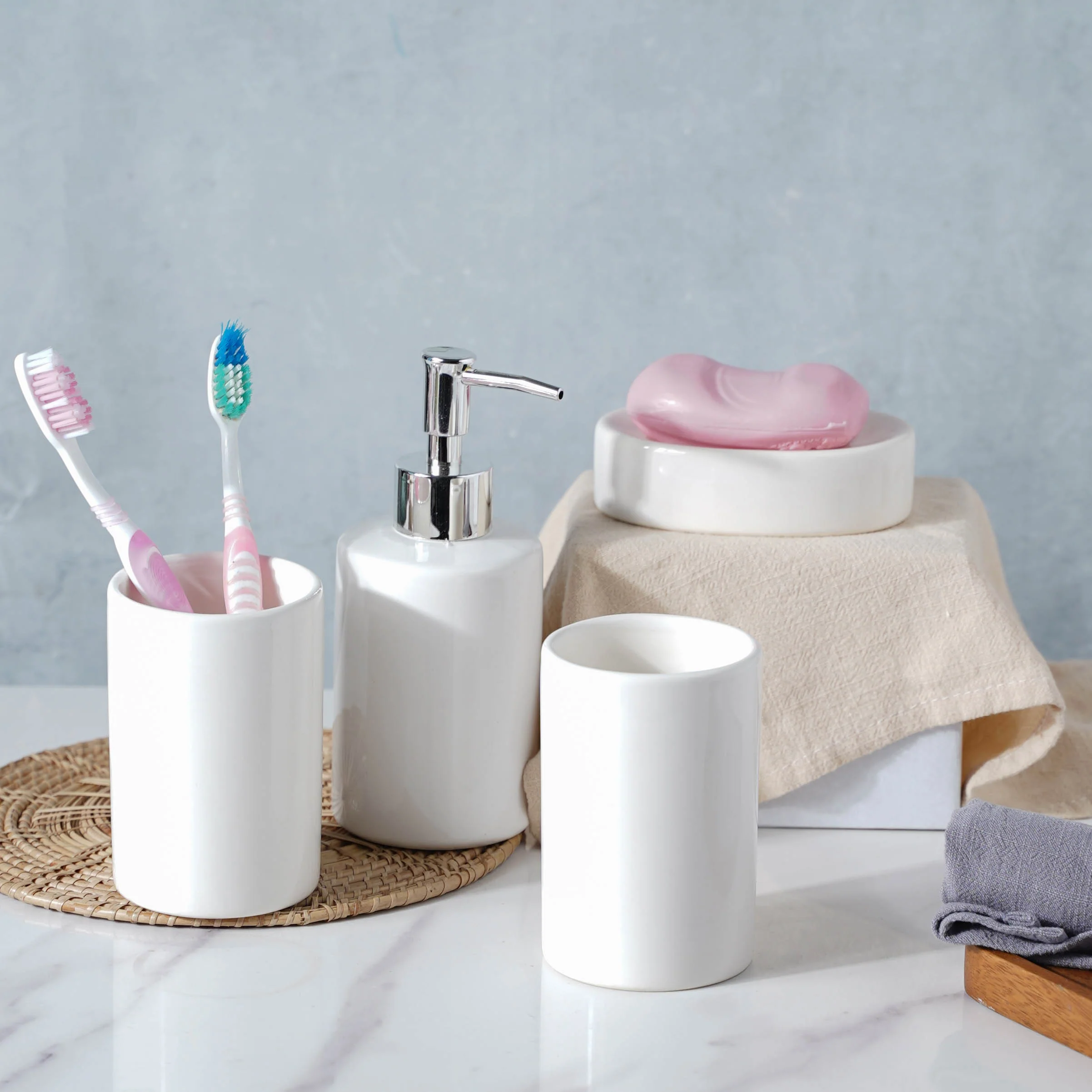 Crisp White Ceramic Bathroom Set - Image 3