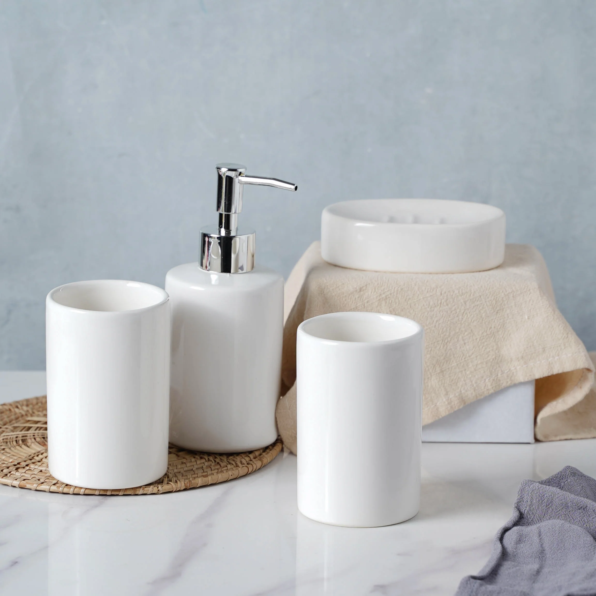 Crisp White Ceramic Bathroom Set - Image 4