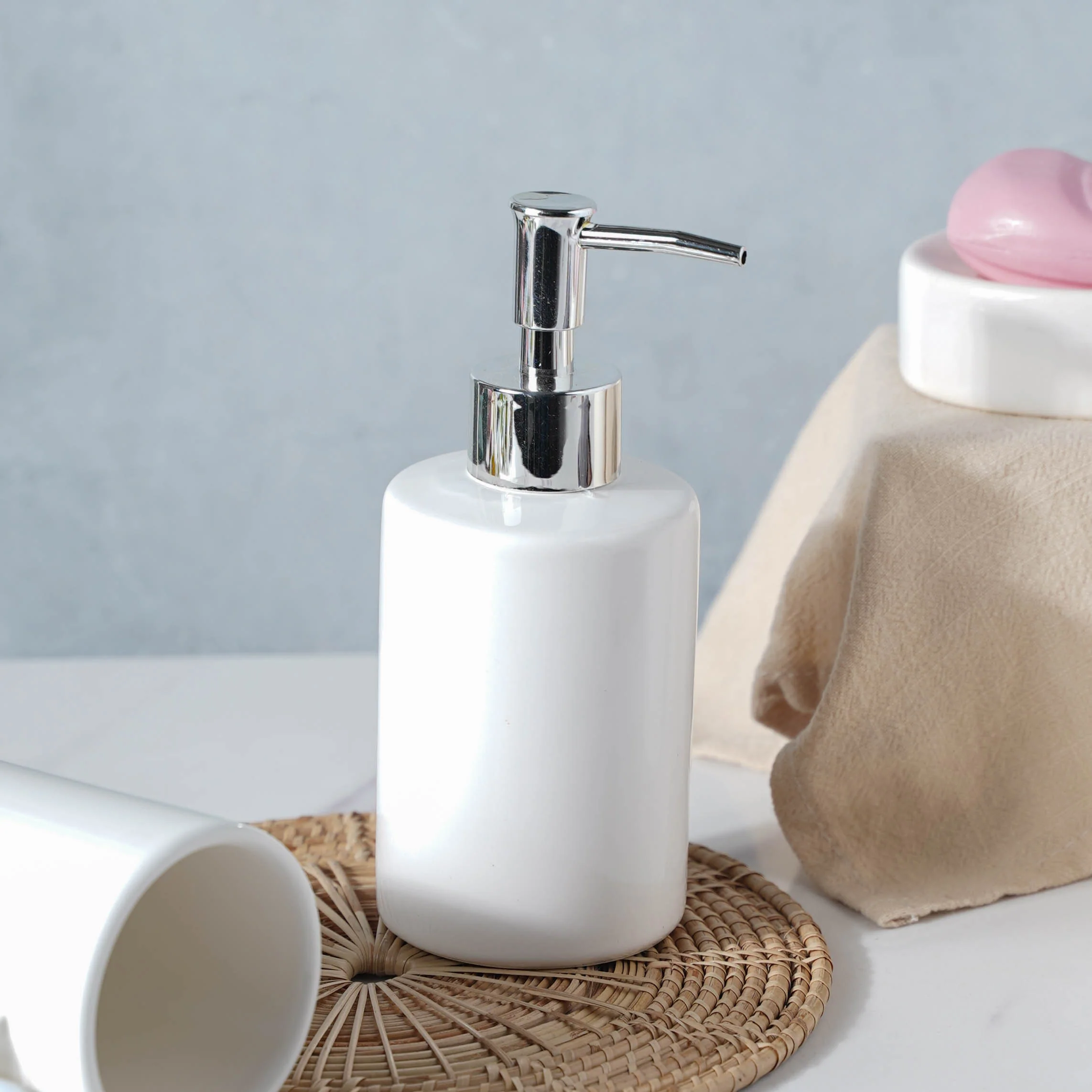 Crisp White Ceramic Bathroom Set - Image 5
