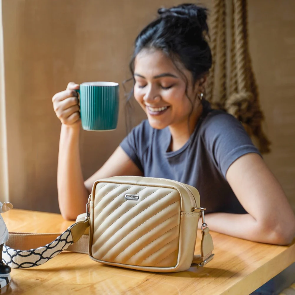 Crossbody Bag Beige - Image 10